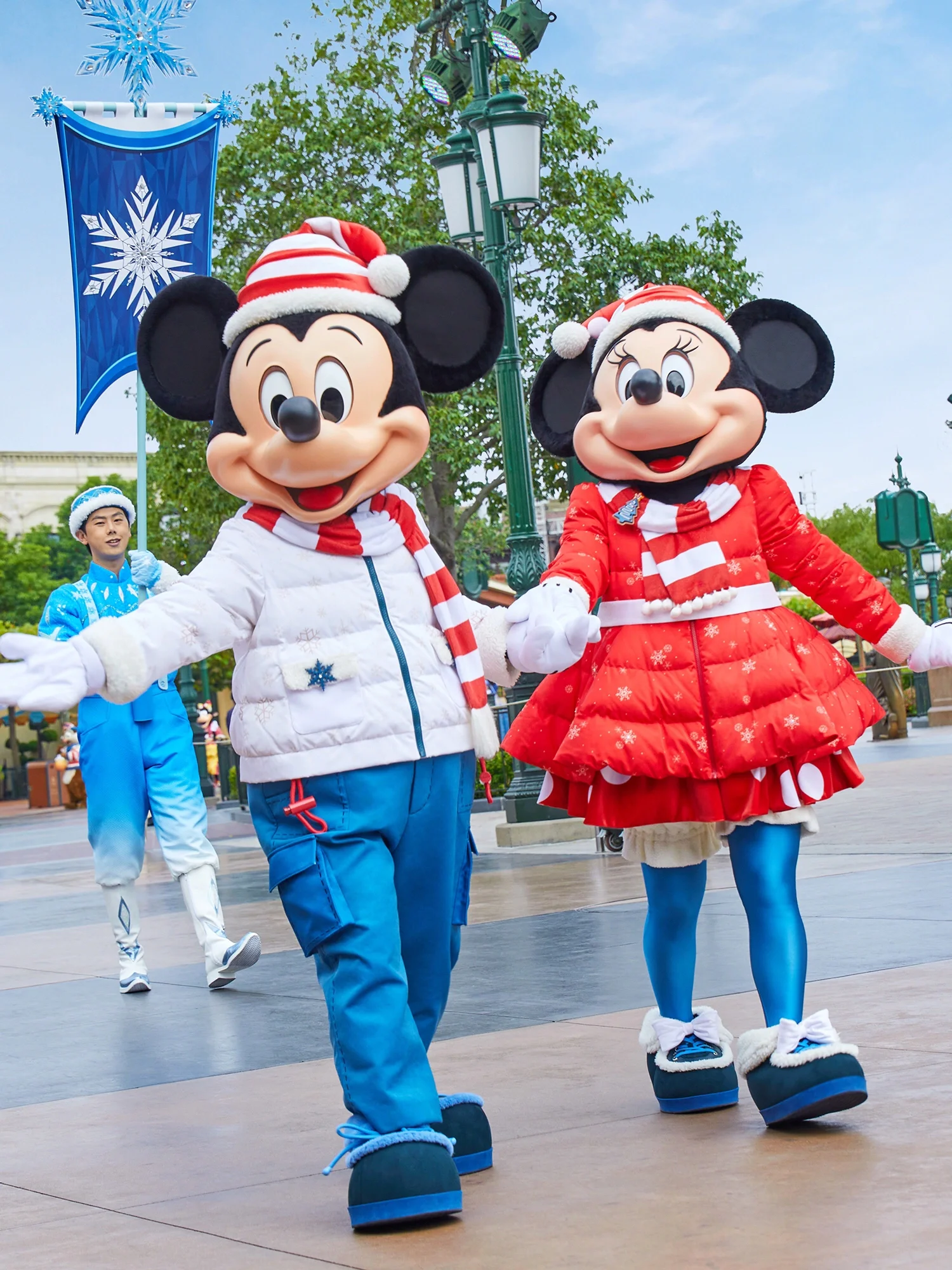 那么来上海迪士尼乐园吧 上海迪士尼冬日奇幻冰雪节从2023年11月23日