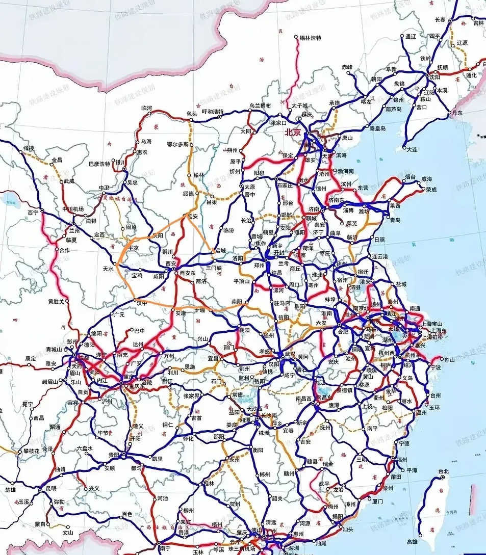 西北地区的高铁网络密度明显不足,以西安为核心的关中平原城市群周边