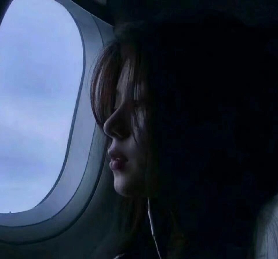 伤感女头来啦#emo