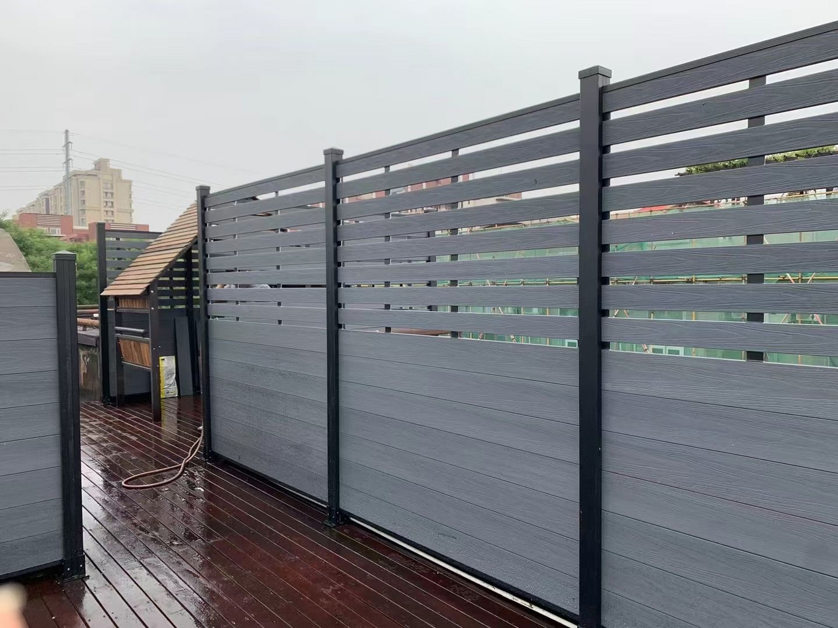 铝合金塑木新款庭院围栏,美观经济耐用
