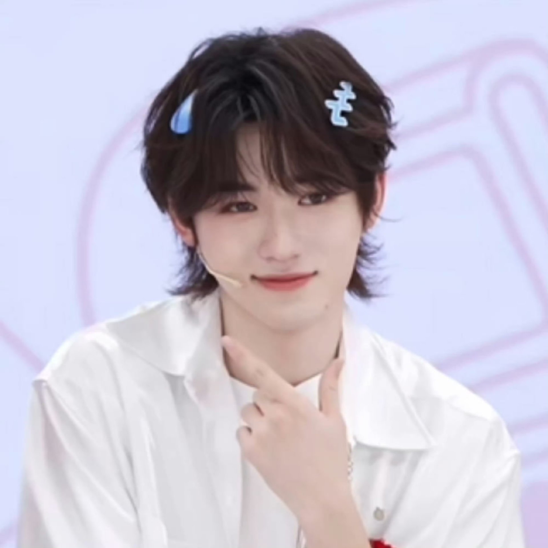 宋亚轩会一直是宋亚轩# #宋亚轩#  高露洁代言人宋亚轩