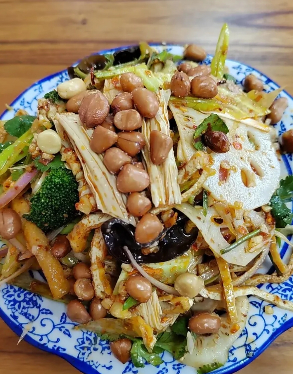 这一大盘凉菜,你能喝几杯?