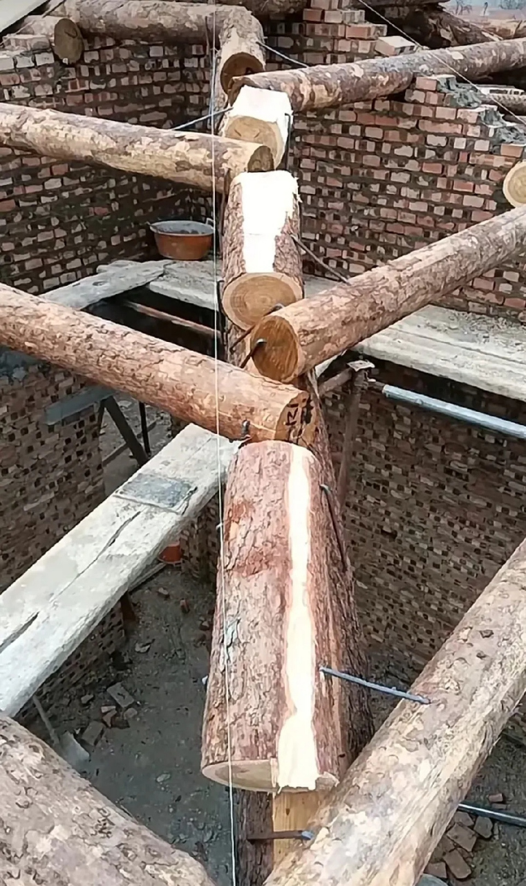 自建房的元宝顶,就是这木工技术不咋滴