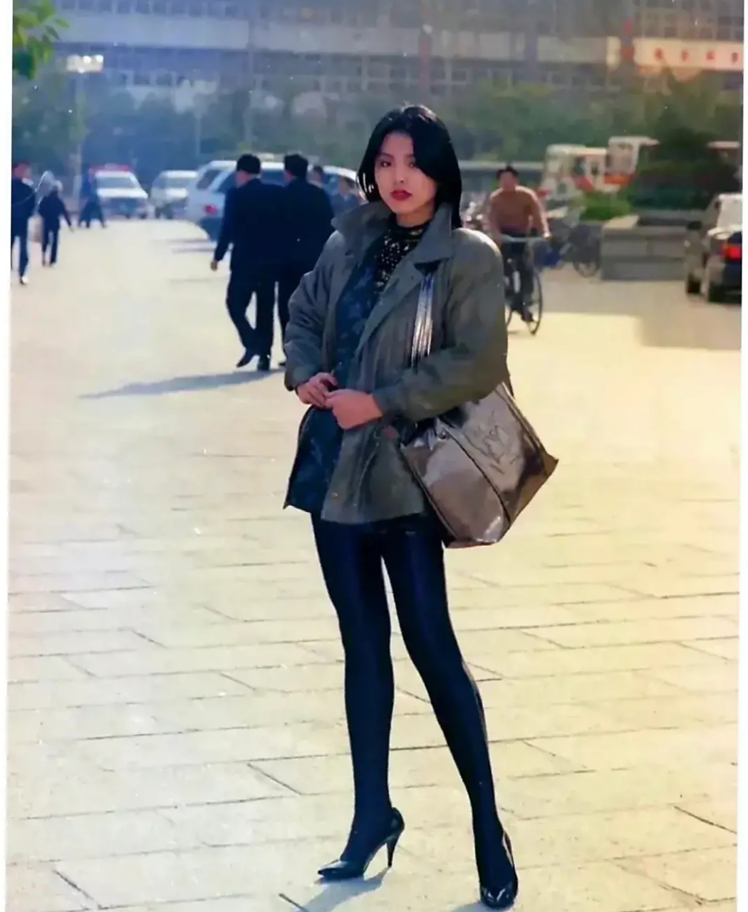 这叫健美裤,记得小时候流行过!