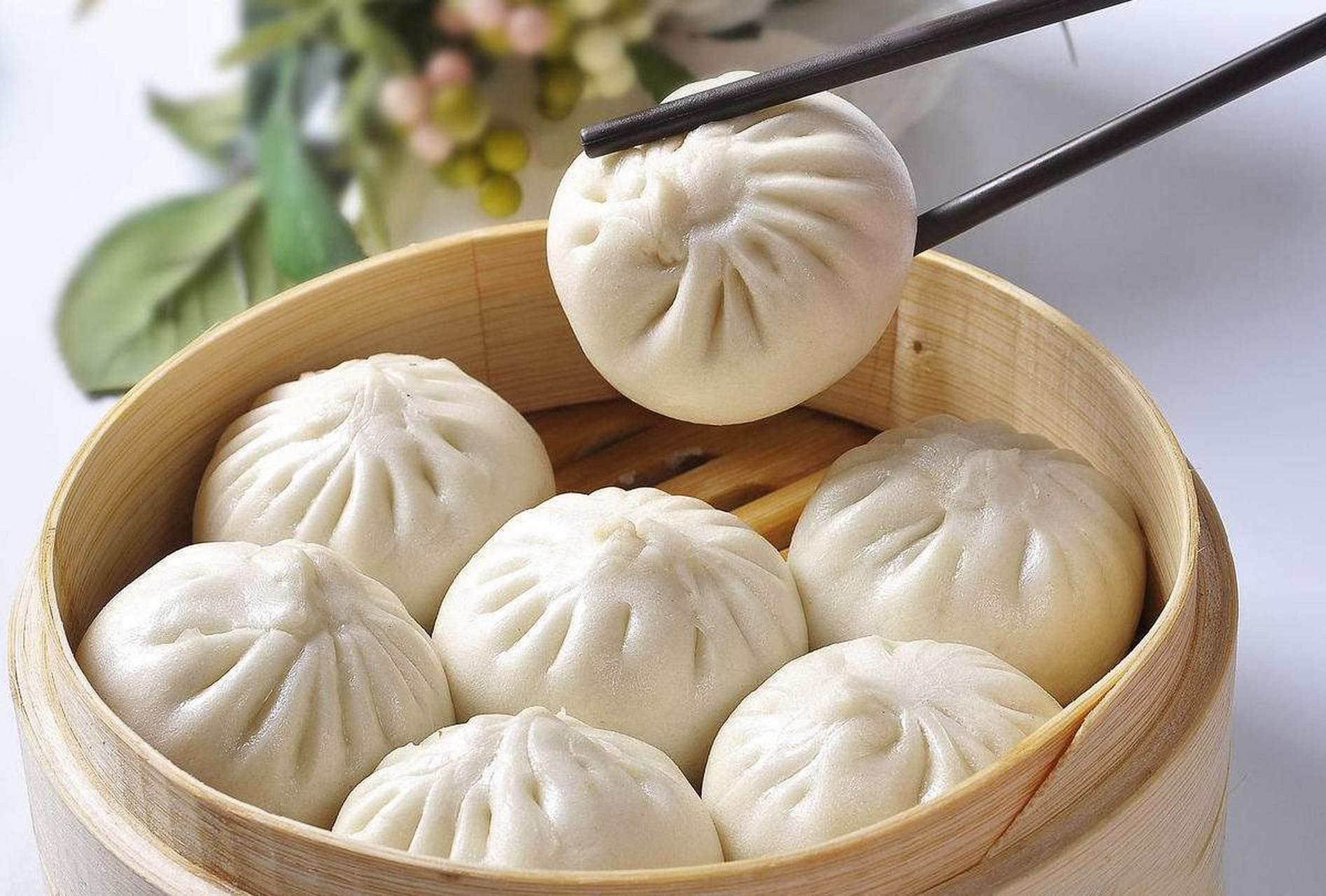 干饭时间到,早餐美滋滋的 豆浆一碗 油条一根 韭菜包子一枚 干饭人