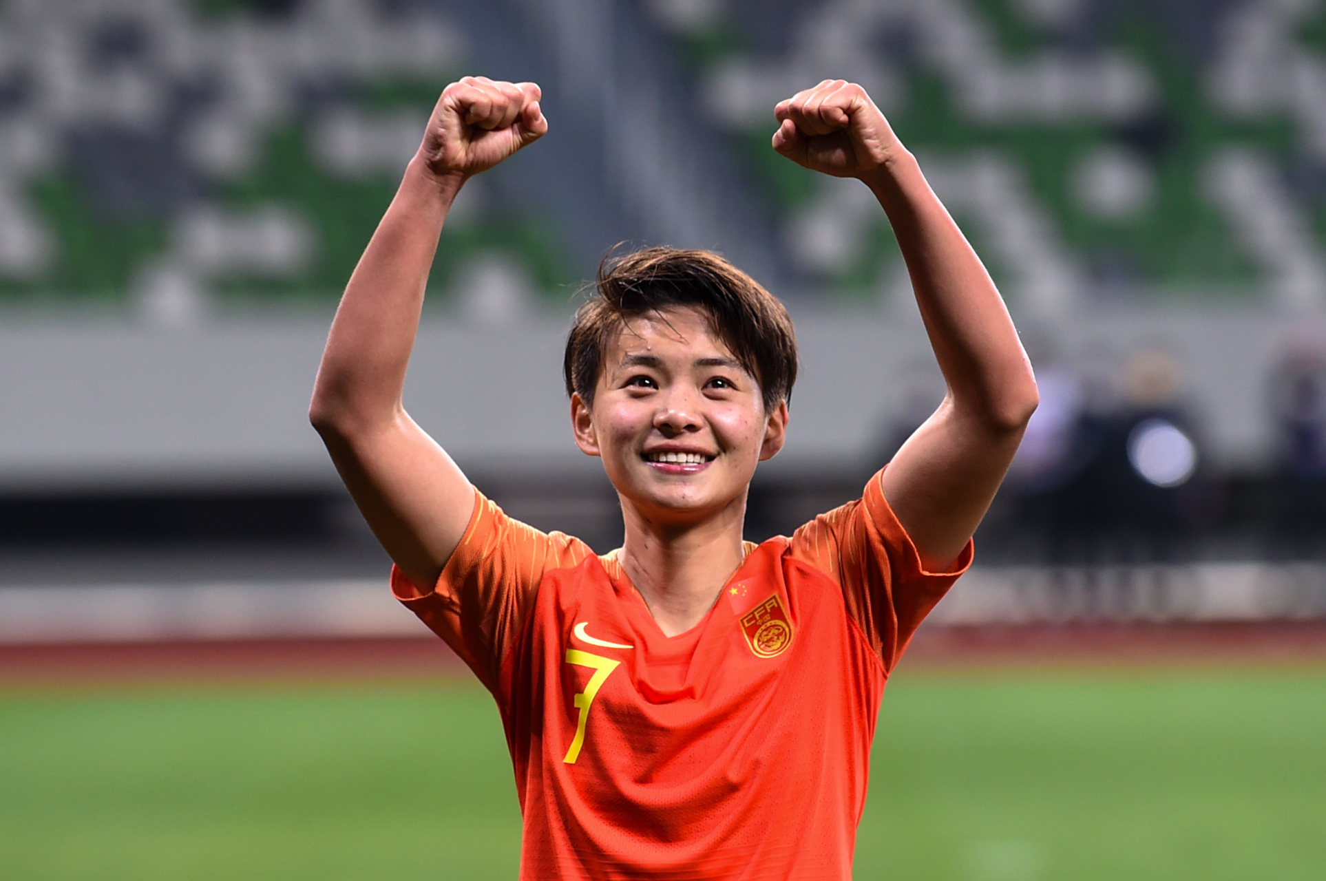 中前场悍将唐佳丽,身体素