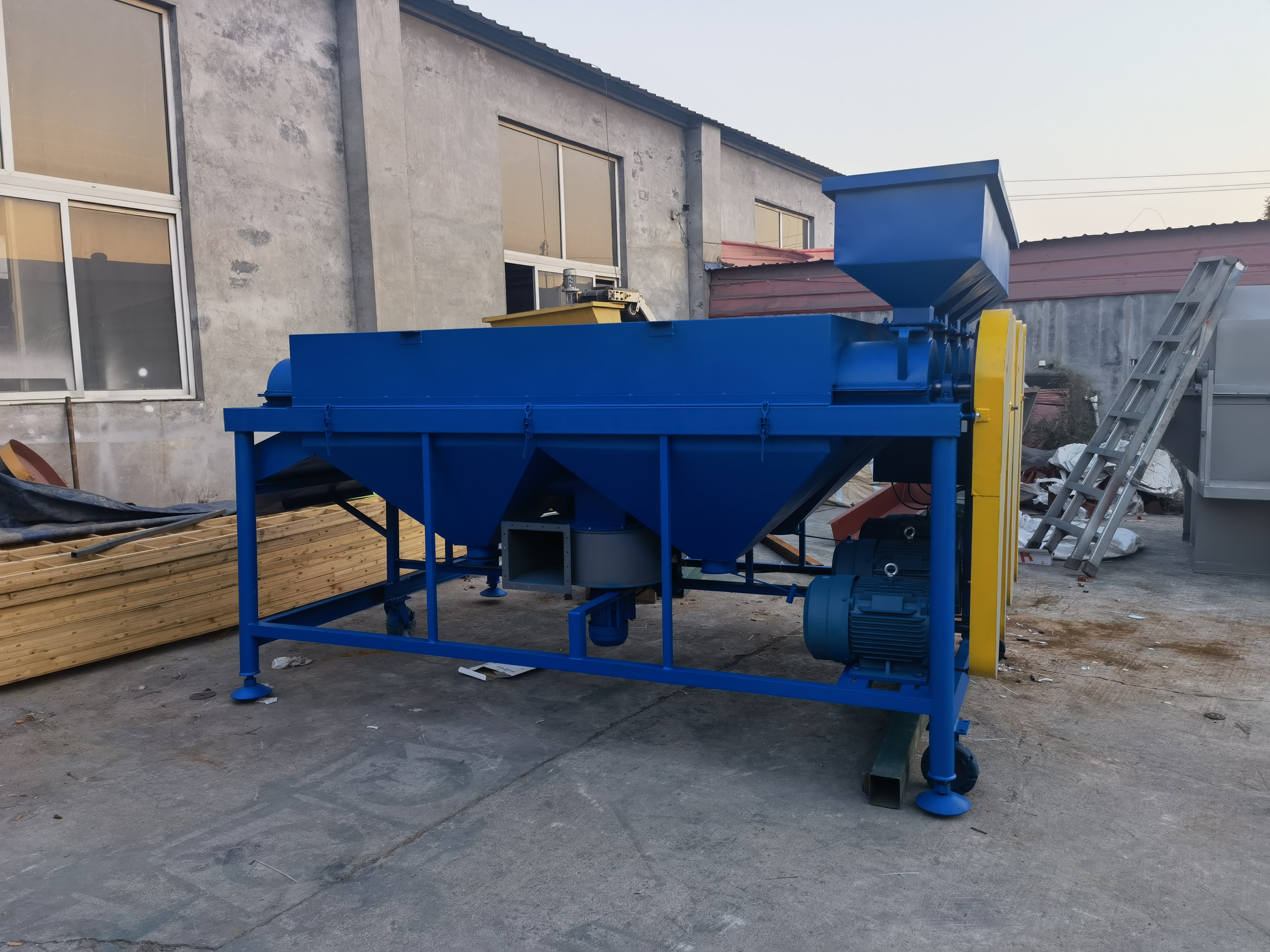 2kw 外形尺寸:3500*1800*1900 四轴高粱抛光机 博华时