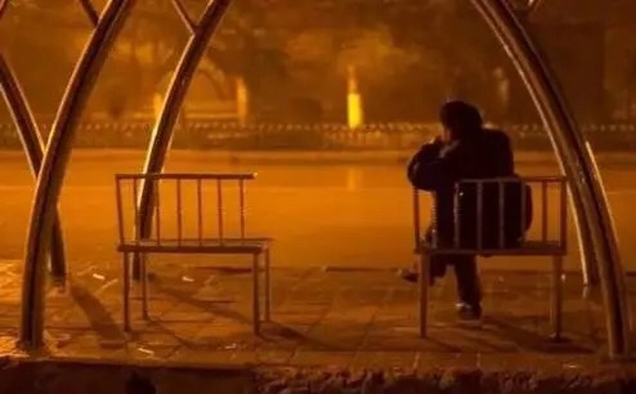 对你态度不好的根本原因是:你没实力  有时候,不是别人没礼貌,也不是