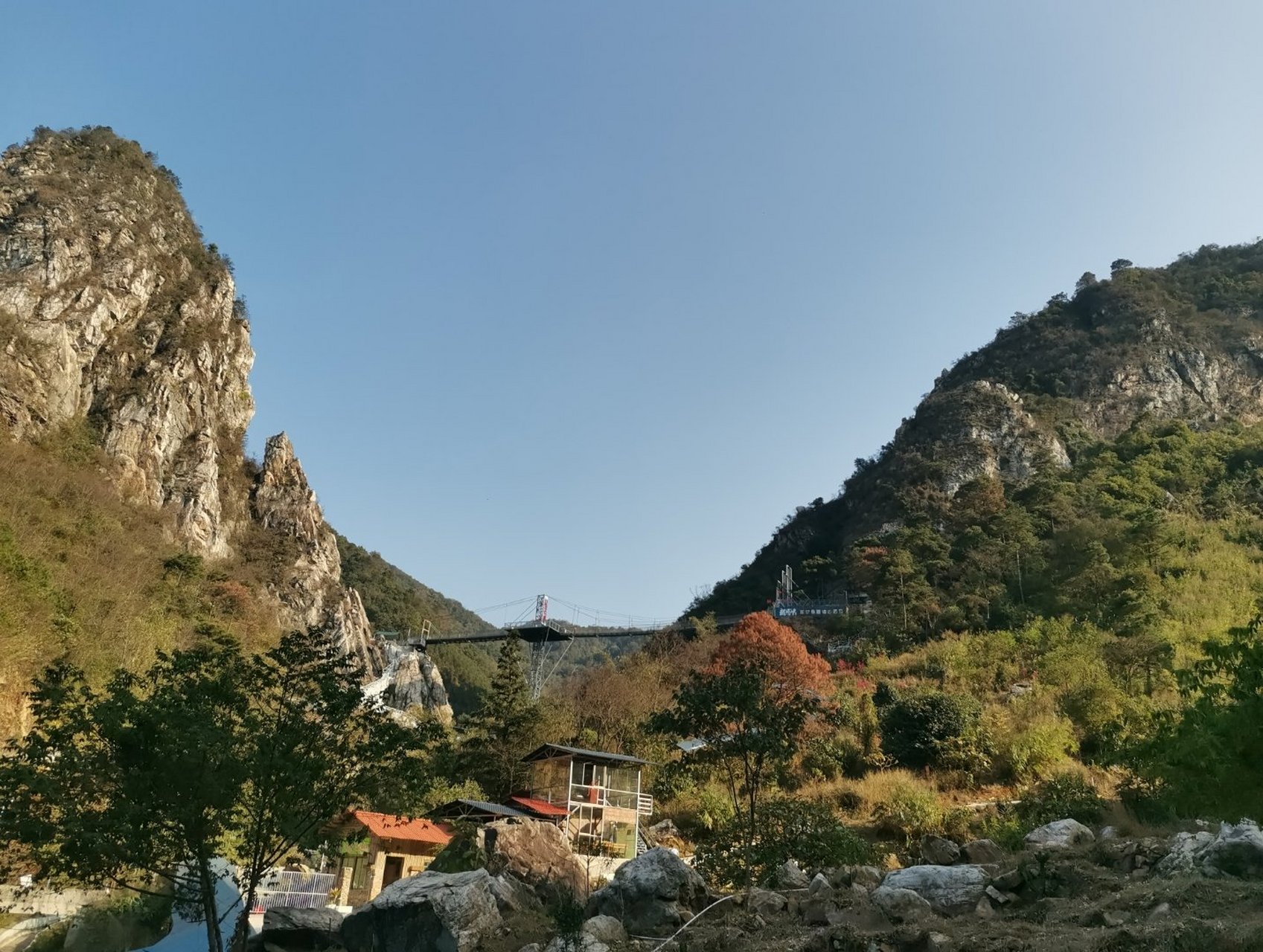 清远清新龙腾峡风景区