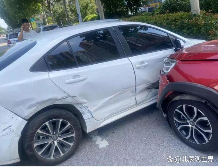 老公跟车行提出车被撞坏了,他不要了,要换台新车