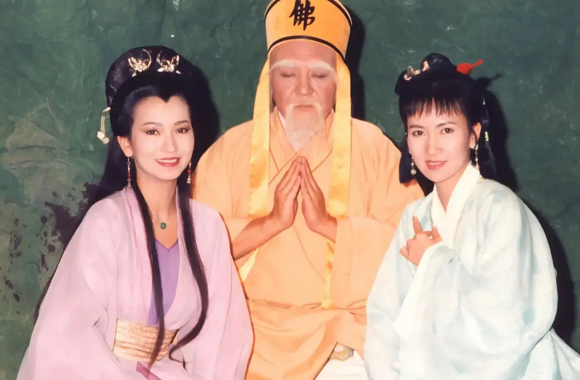 法海不懂爱,赵雅芝演新白娘子传奇的时候,也是颜值巅峰的时期,给观众