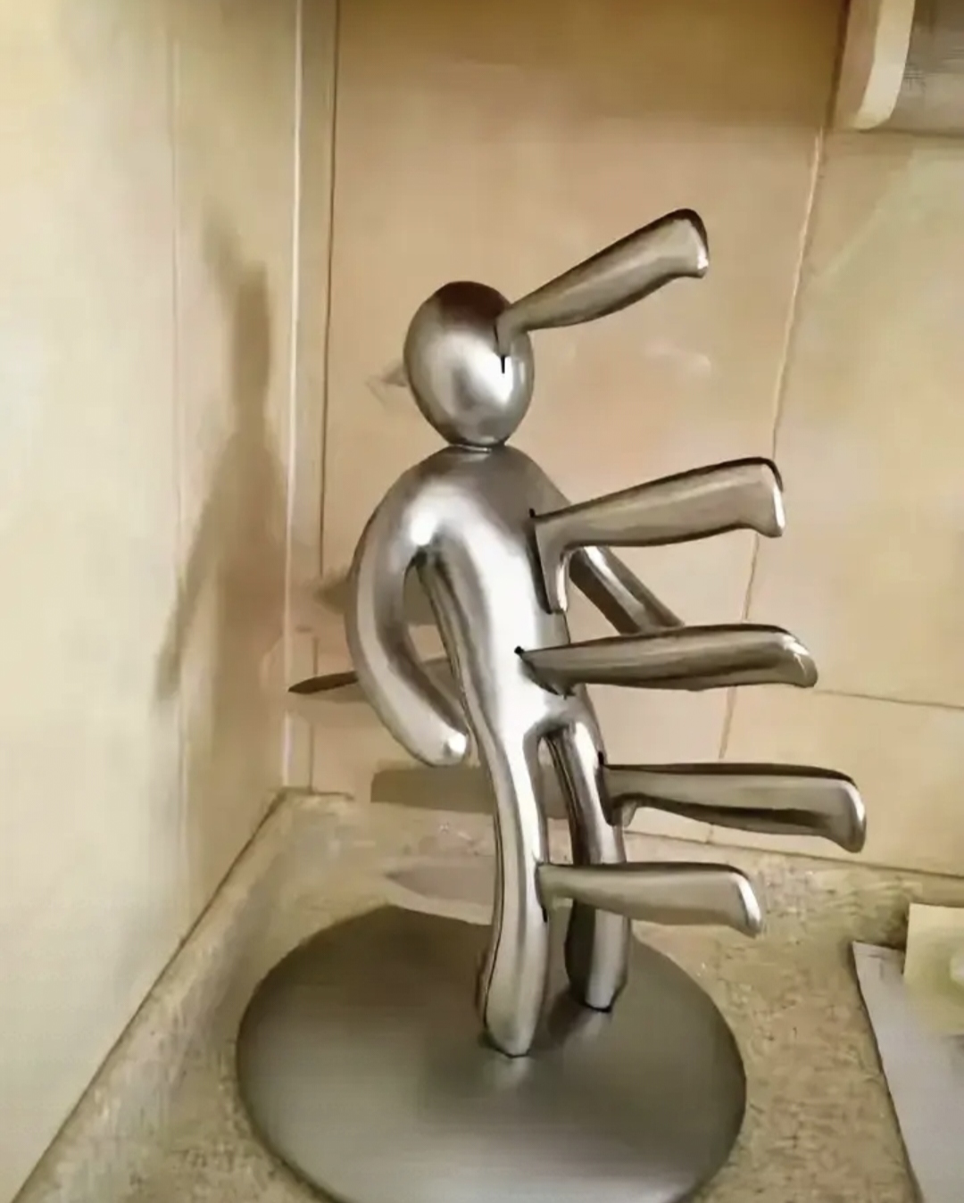 昨天晚上媳妇打电话给我,让我下班回来时顺便把快递