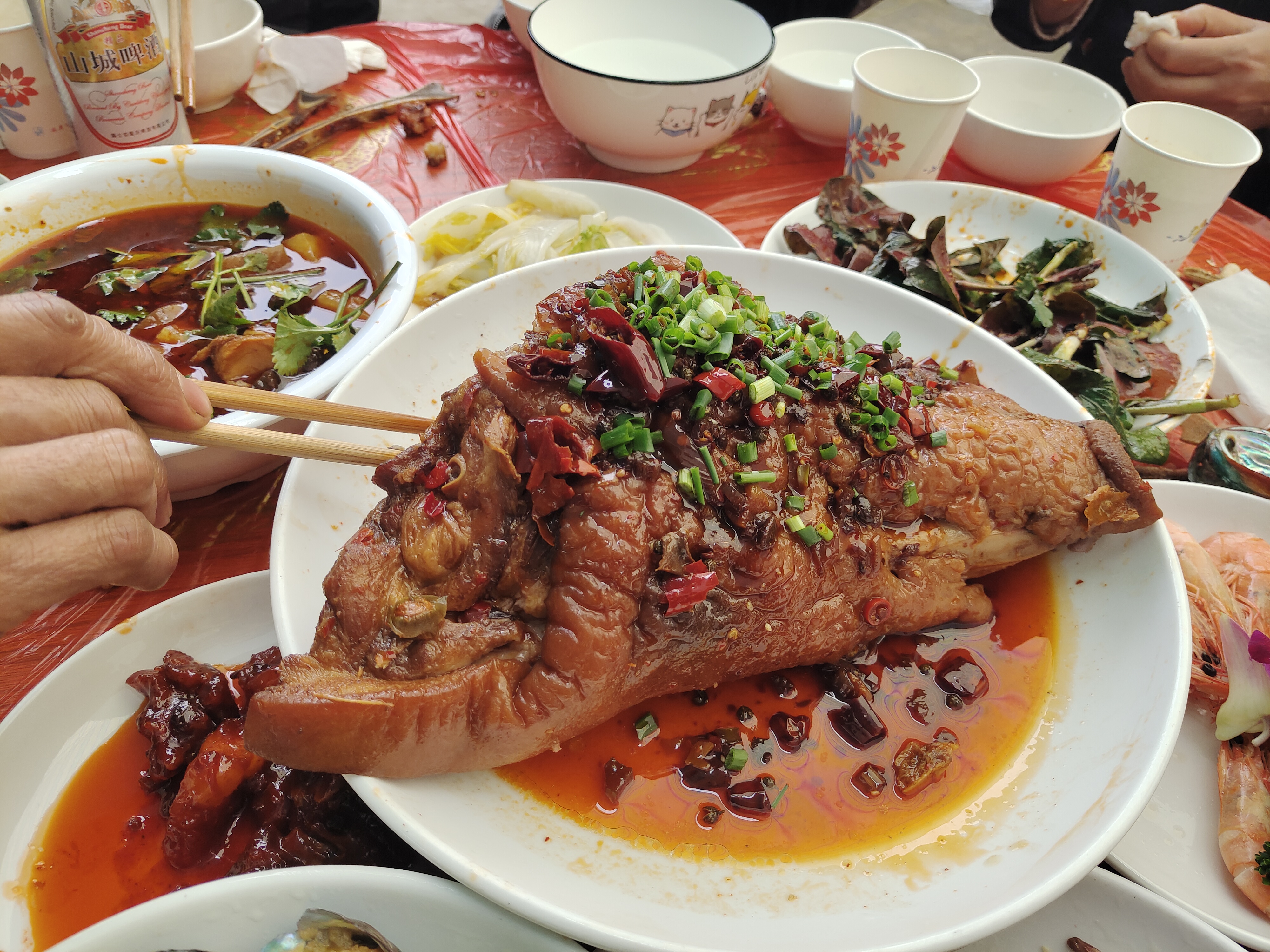 重庆农村的坝坝宴,你最喜欢吃哪几道.@渝乐迹的动态