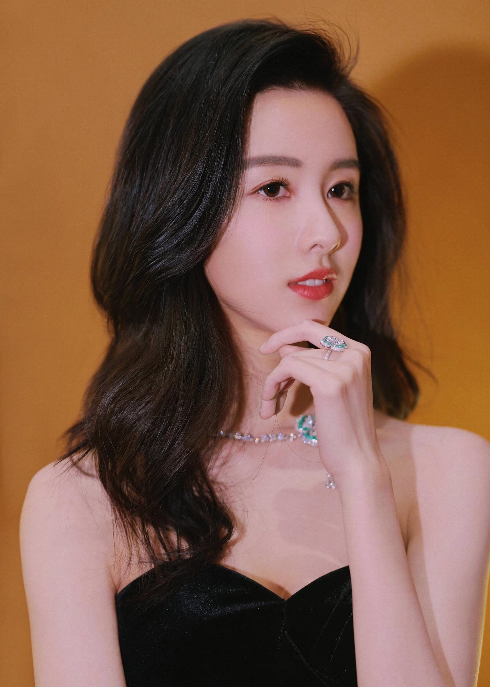 四大美女(第二期,粉丝投稿没你家主子留名字) @关晓彤 @宋雨琦 @陈