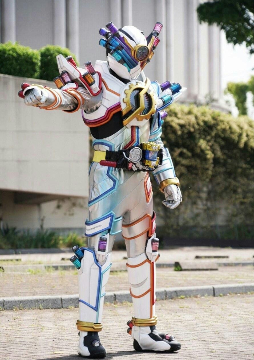 牛*哄哄的能量瓶小伙