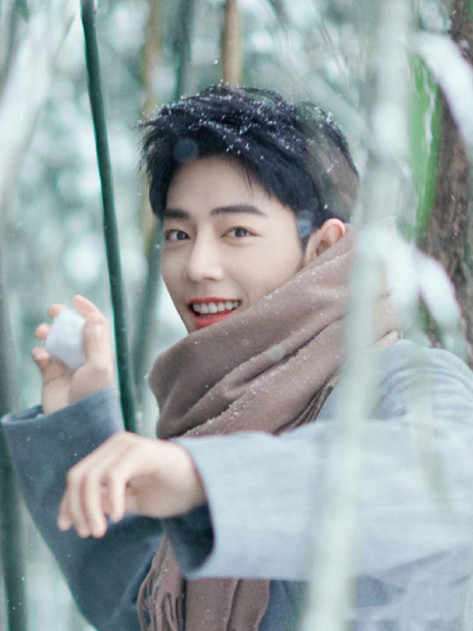 心中若有桃花源,何处不是水云间!#帅哥# #时尚穿搭# #肖战