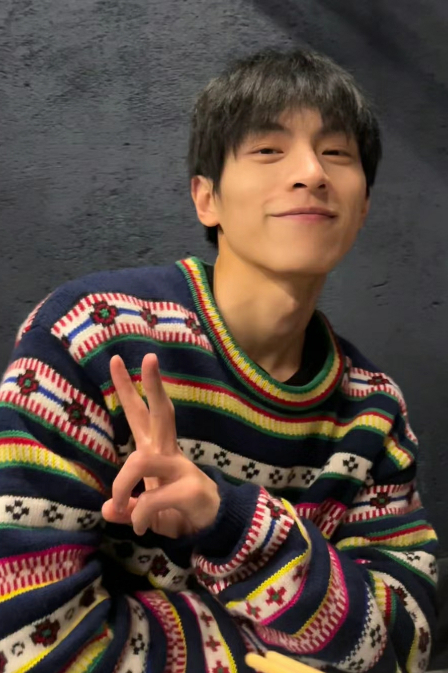 帅哥# #型男帅哥# #初溯之见
