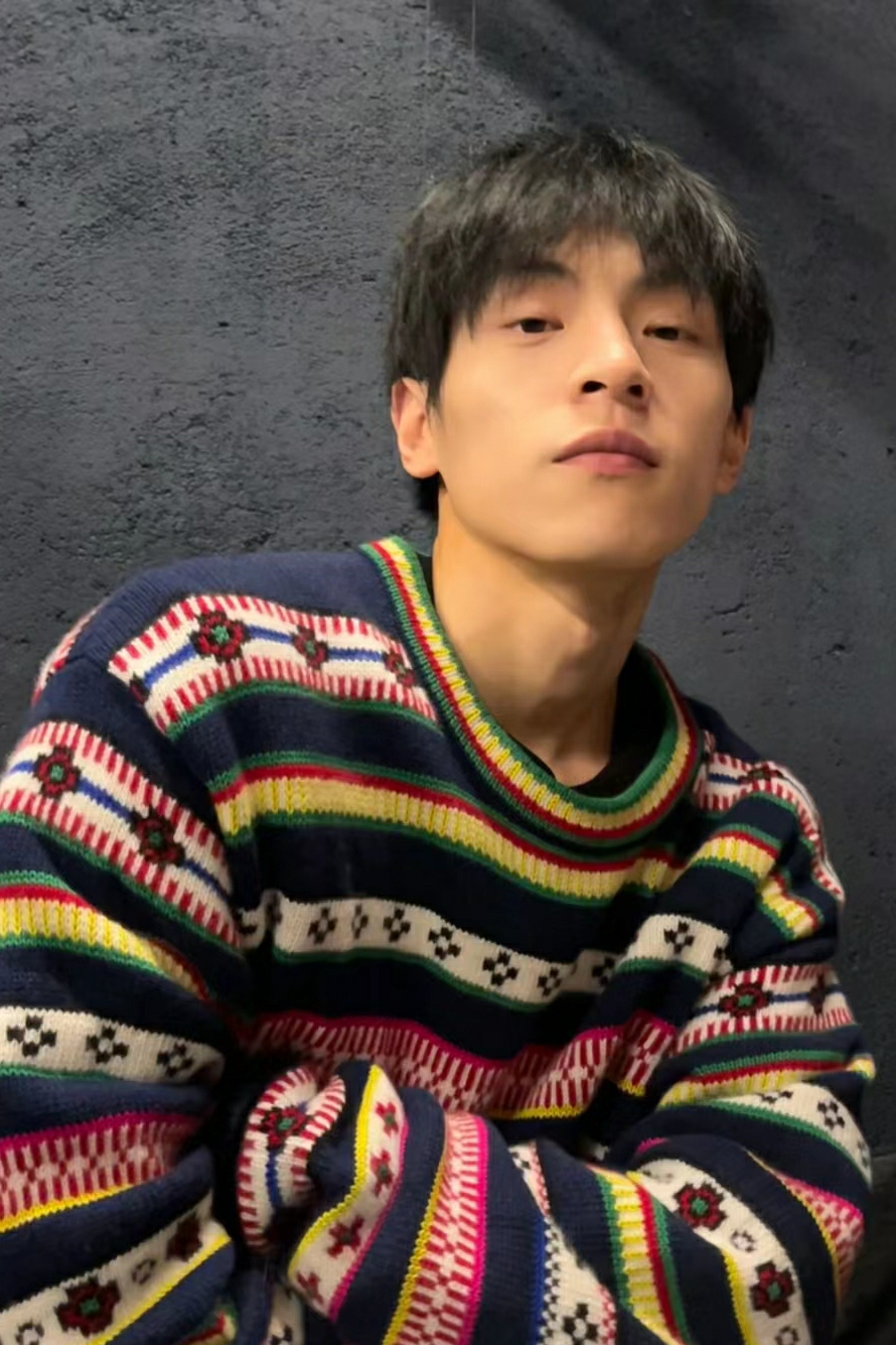 帅哥# #型男帅哥# #初溯之见
