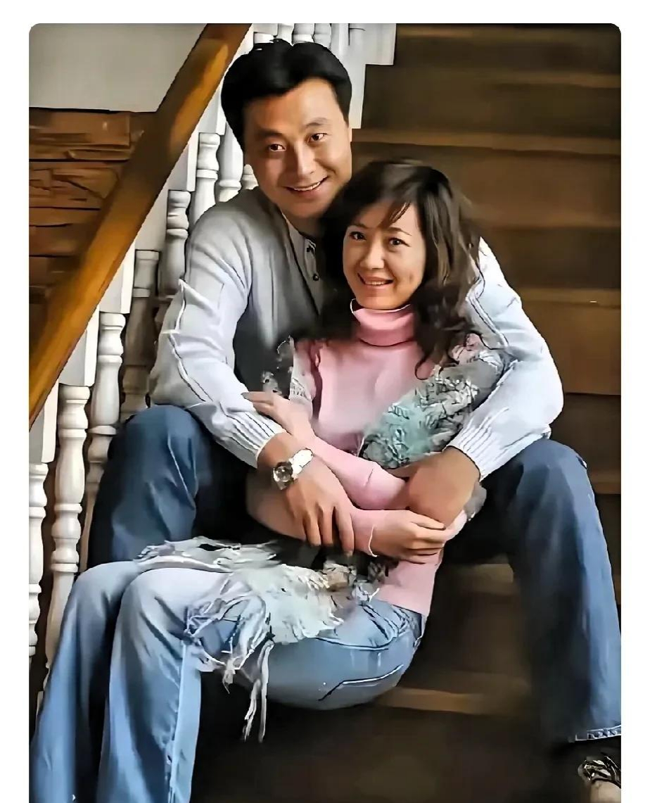 俩人站一块太登对 你喜欢这对低调又恩爱的夫妻吗#任程伟黄蕾