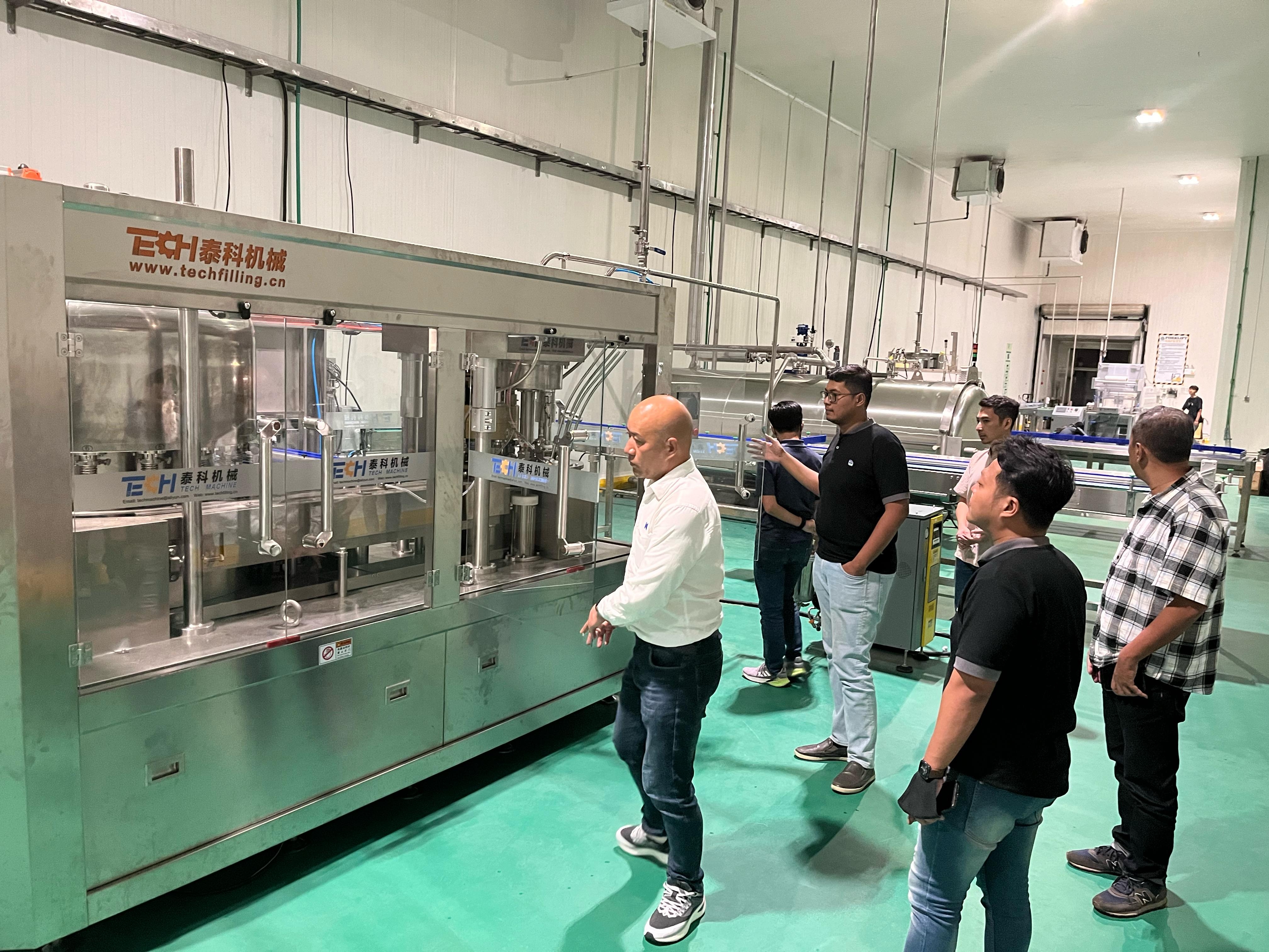 你见过这么壮观的饮料灌装生产线吗?