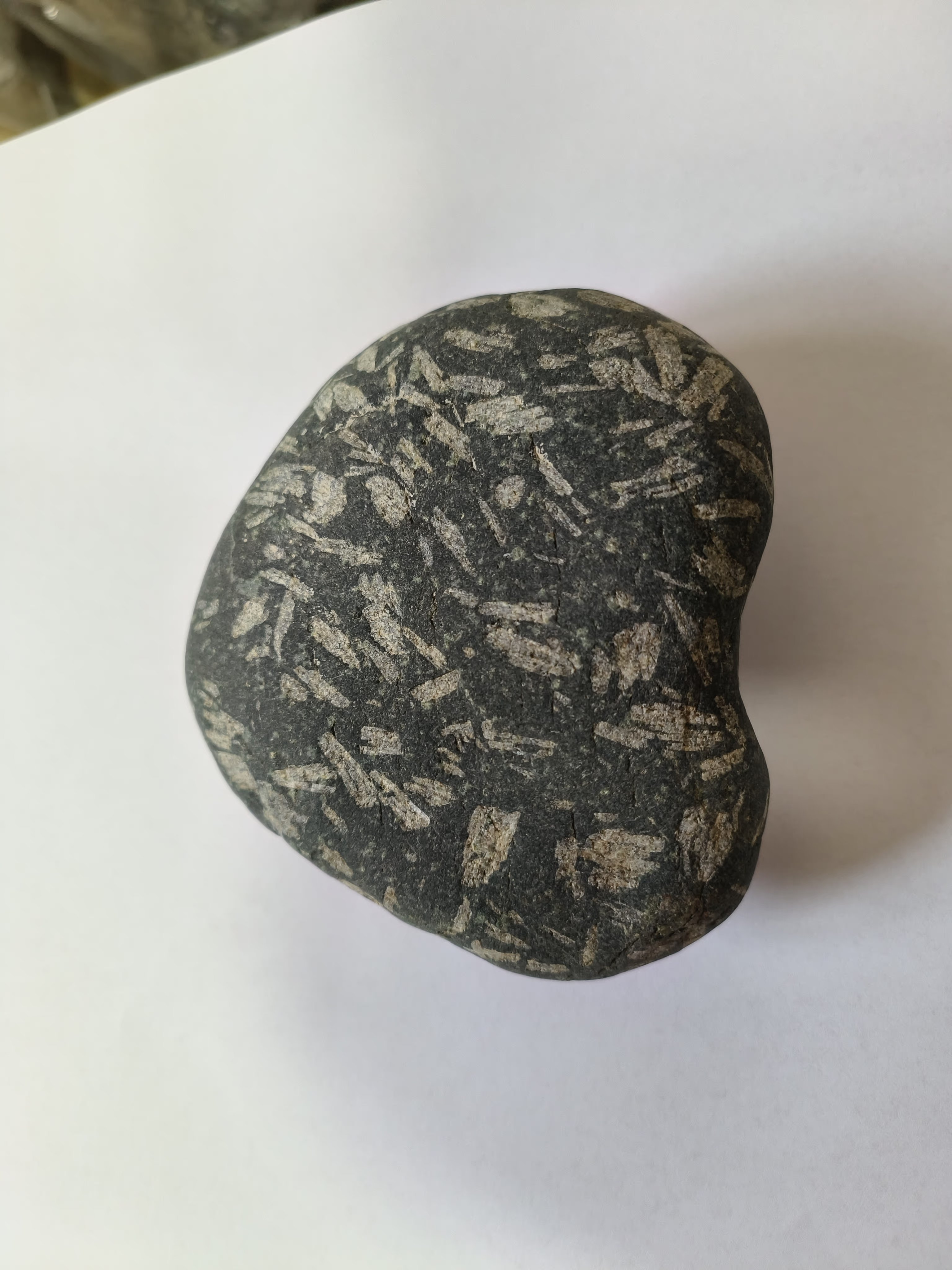 7815心型雪花石陨石——十分稀有,重约1000克,中磁,价格100万,如