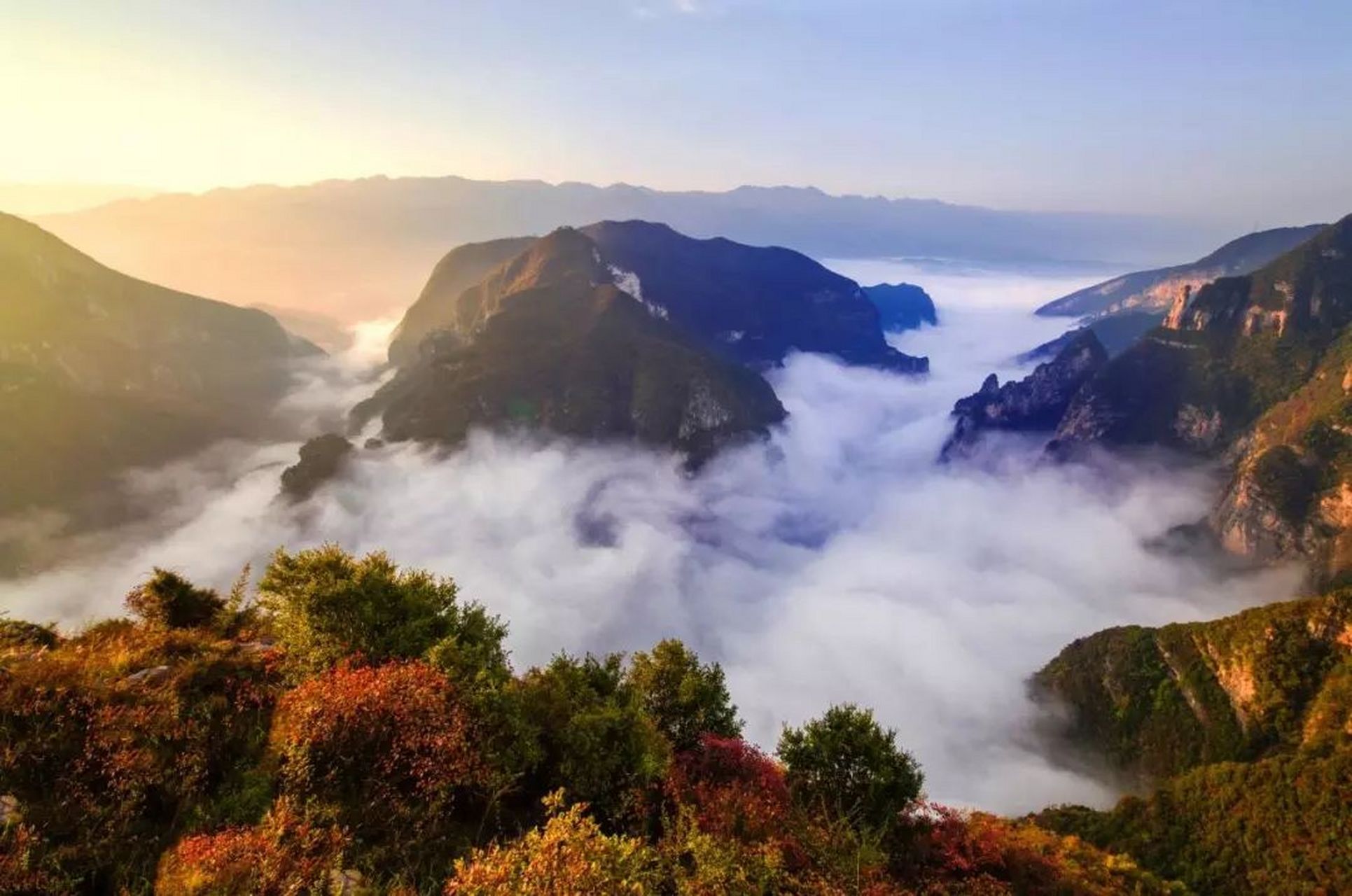 三峡云巅神女天路景区图片