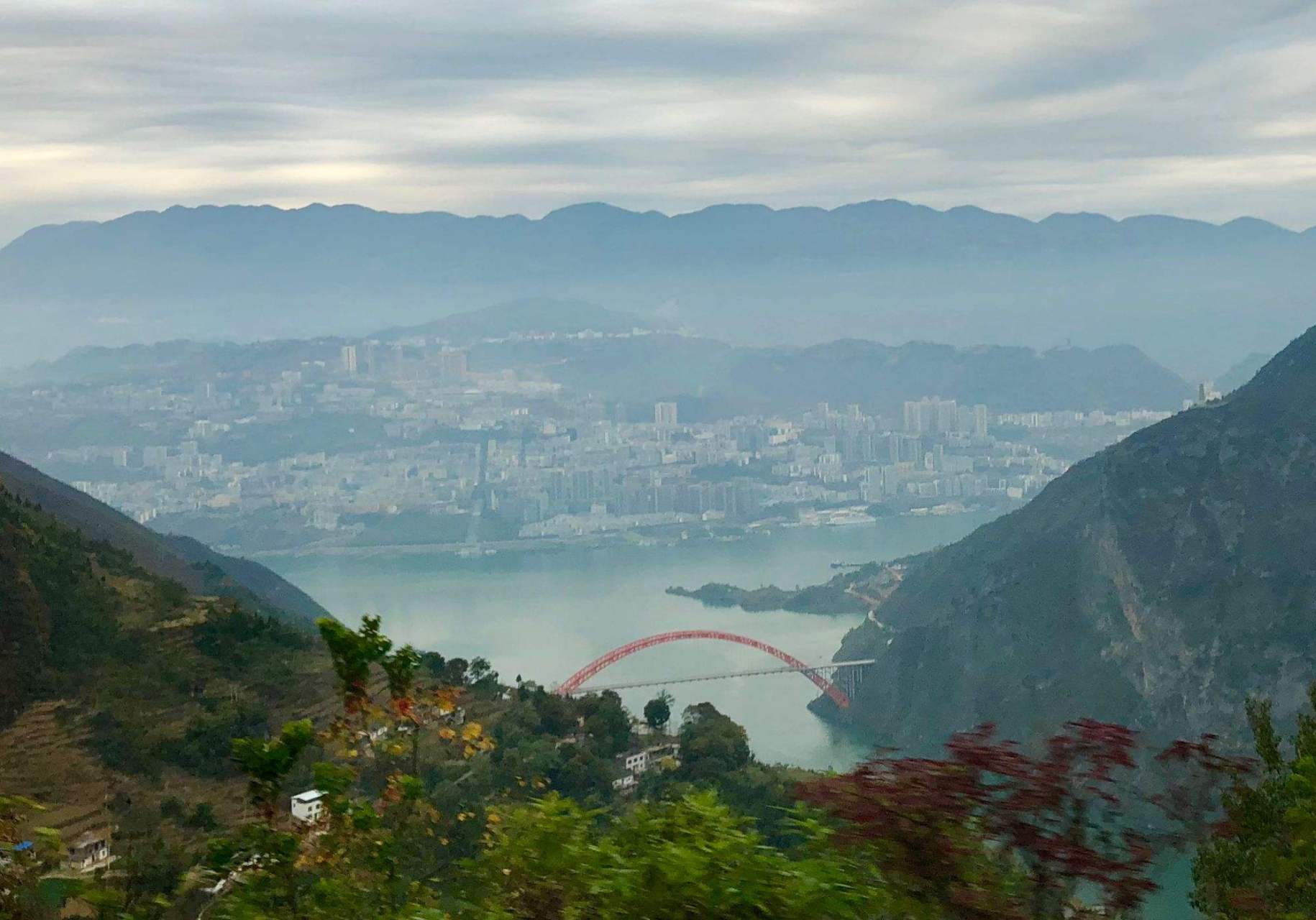 【三峡云巅神女天路景区】 巫峡·神女景区南环线的一部分 神女天路是