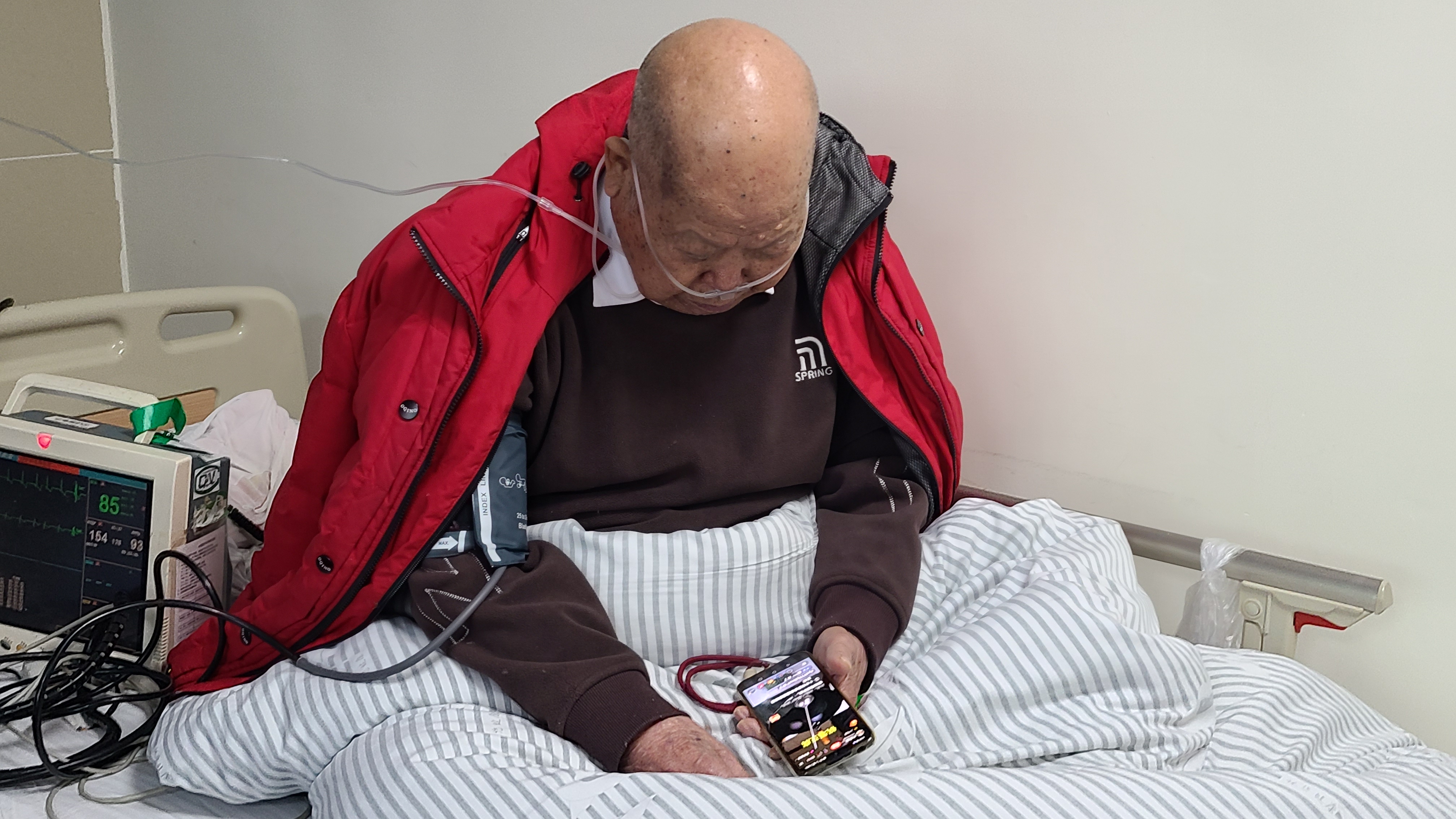 包含中国医学科学院肿瘤医院老年人看病代挂号重症患者全程照料，身心都得到安抚的词条