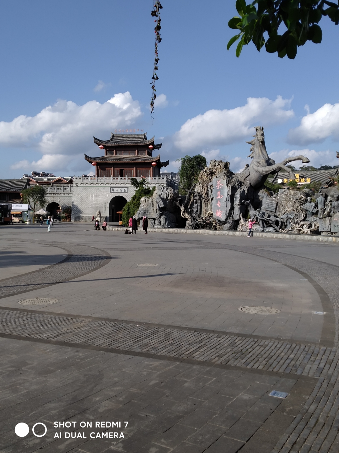 云南旅行,普洱,茶马古城(一)  茶马古城位于普洱市城北新区,在市区