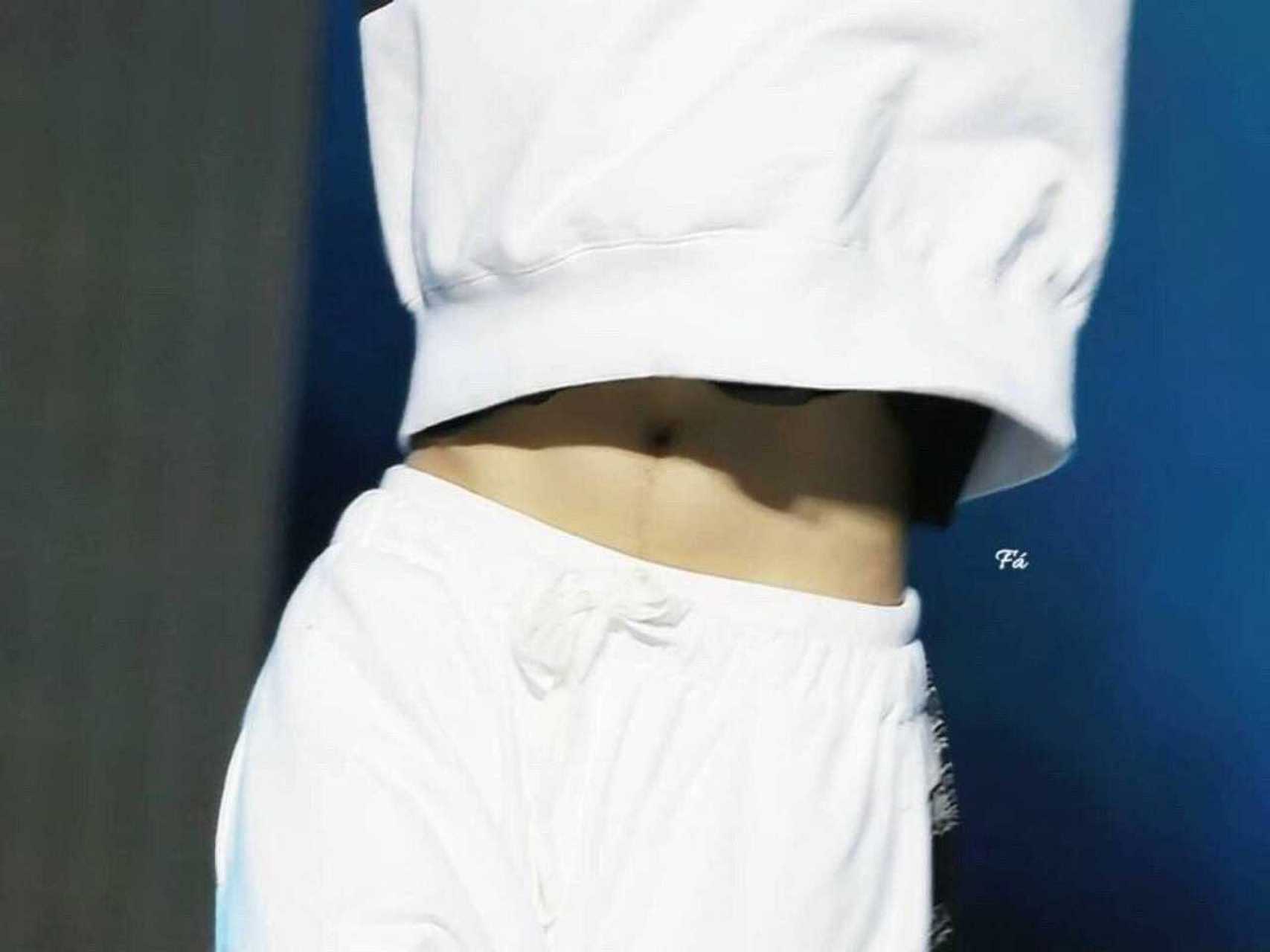 鹿晗腰 #盛夏星光# 诚邀大家共赏帅哥的腰