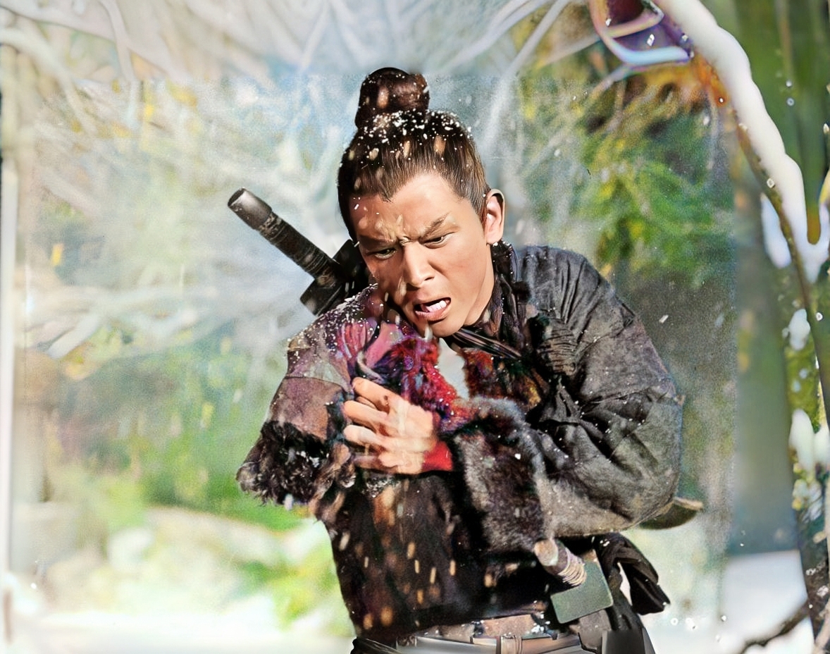 还有当时的武打巨星王羽的合影,王羽在六十年代凭借电影独臂刀而走红