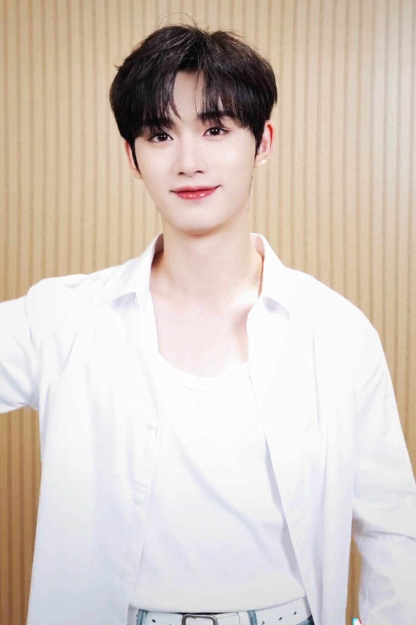 丁程鑫说鑫鑫就在你眼前# #时代少年团丁程鑫# #丁程鑫好魅