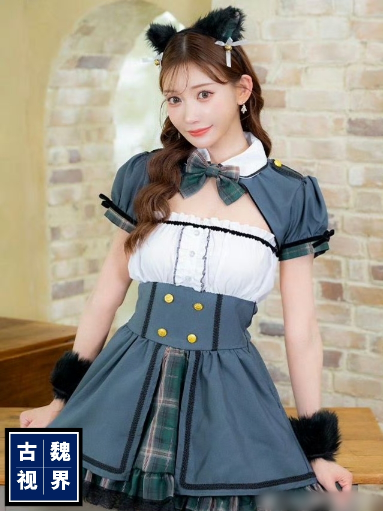 说实话明日花绮罗的作品我都没看过几部,她的颜值还是差了一点火候