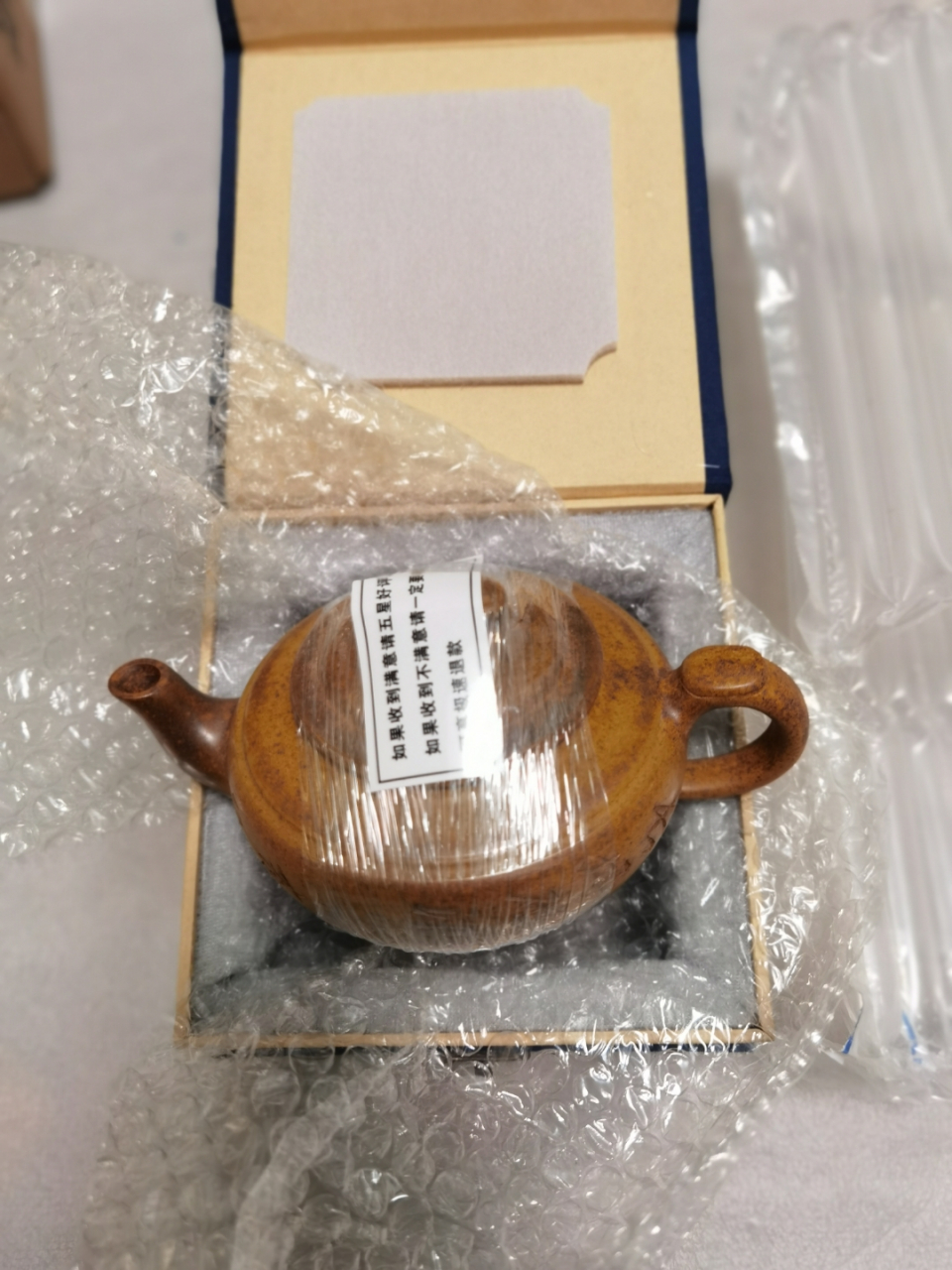 上新桥壶,采用柴烧,适宜泡铁观音,水仙,单丛一类的高香茶,价格实惠