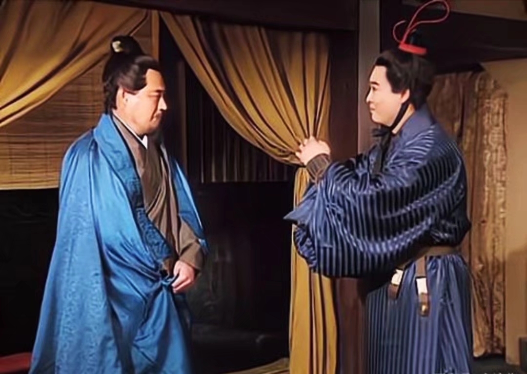 鲁肃取代周瑜为水军都督,去陆口赴任的时候