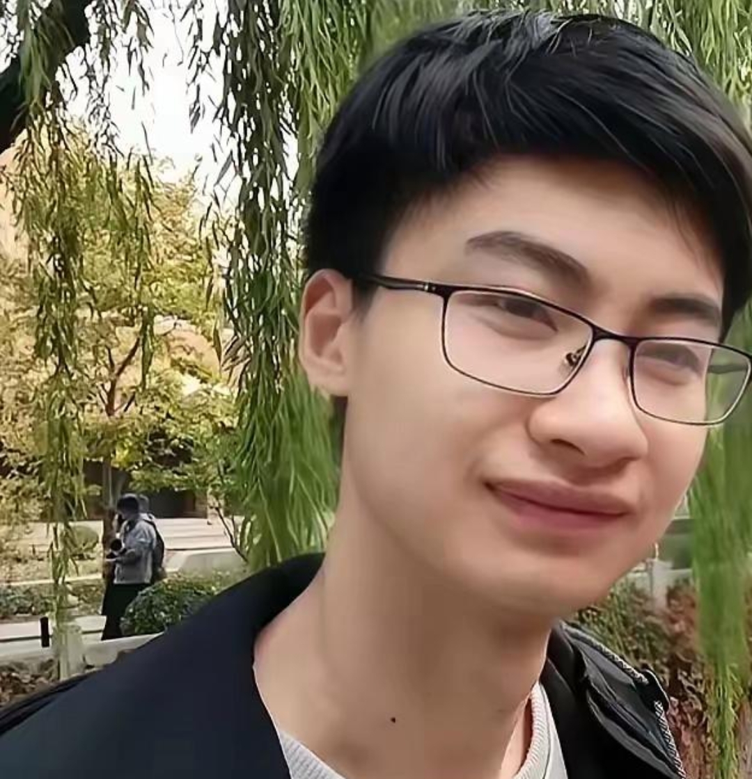 出身寒门的优秀学子庞众望,现在在清华大学攻读博士学位