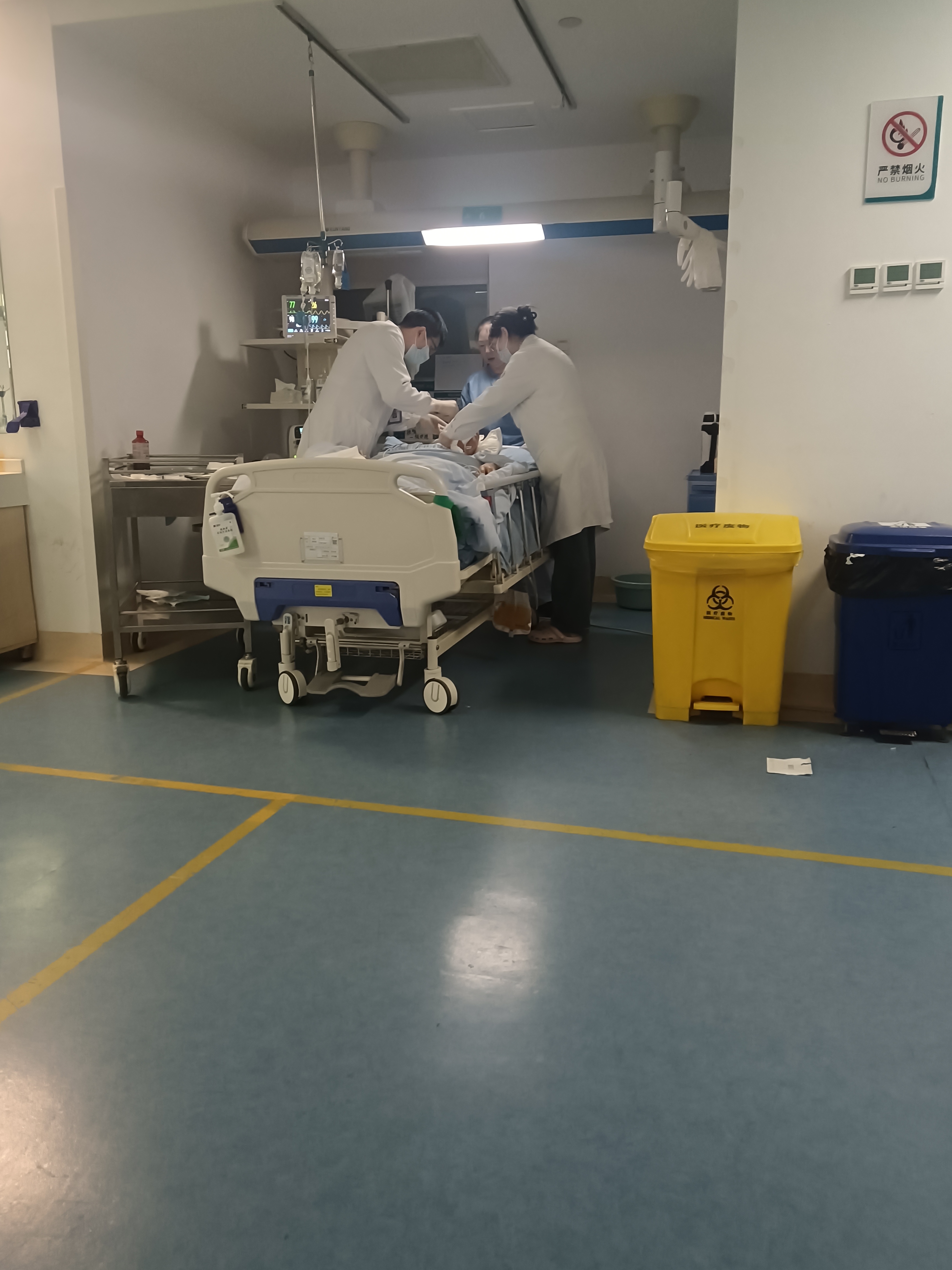 包含天坛医院医院排队代办挂号重症患者全程照料，身心都得到安抚的词条
