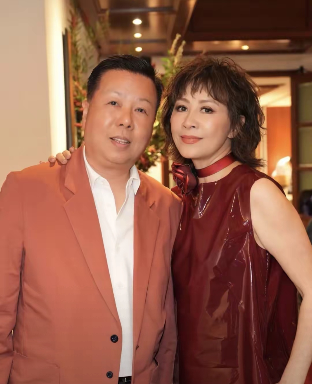 刘嘉玲与关之琳同场不同框,昔日误会已成过往