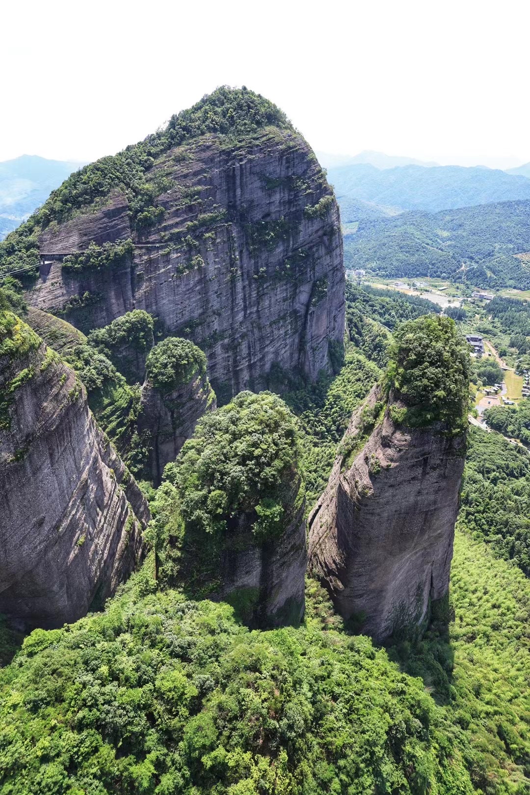 江西最高山图片