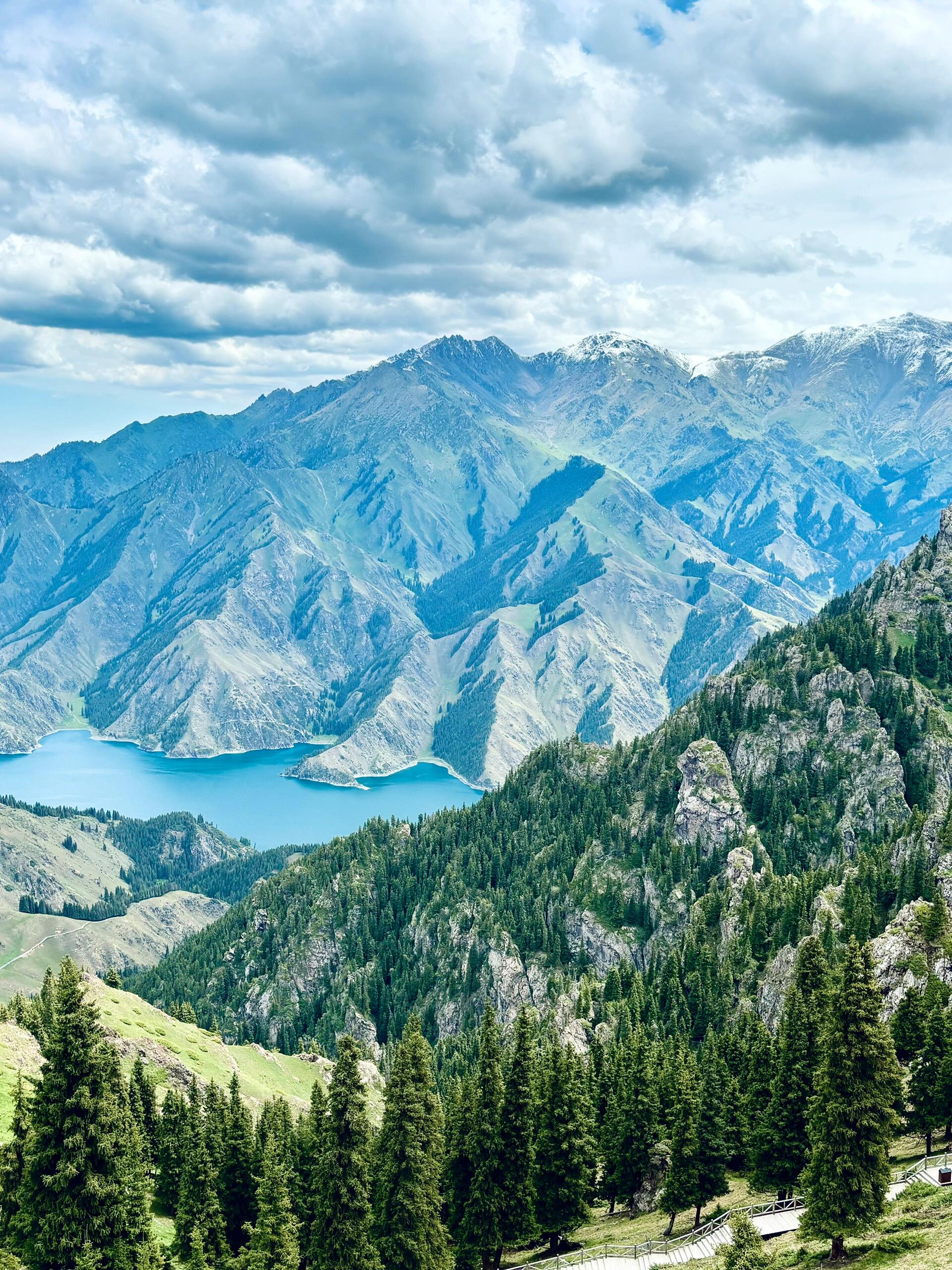 新疆6月份去天山天池风景区 新疆6月份去天山天池风景区
