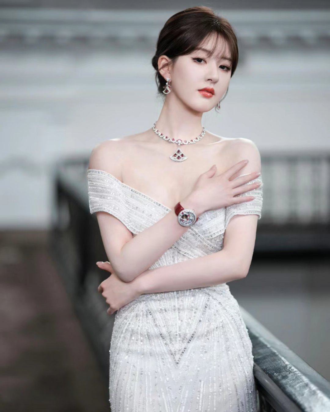 看看这是谁?#明星# #养眼美女# #赵露思# #今日星座运势