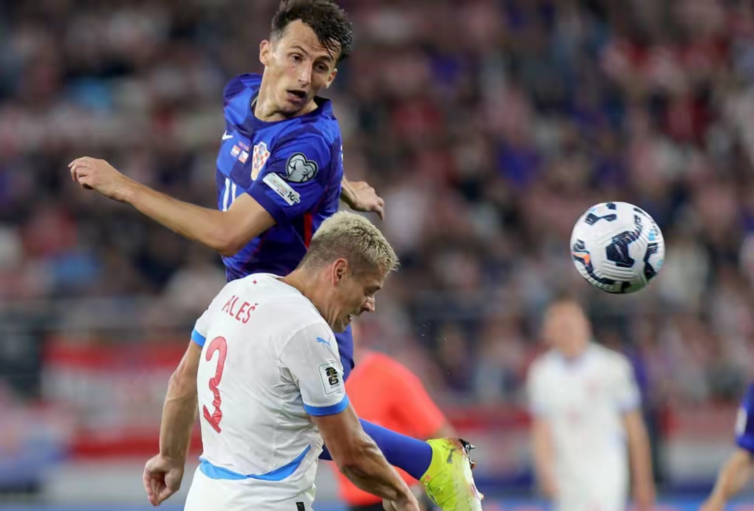 欧洲区预 选赛战火 再燃相关图片4