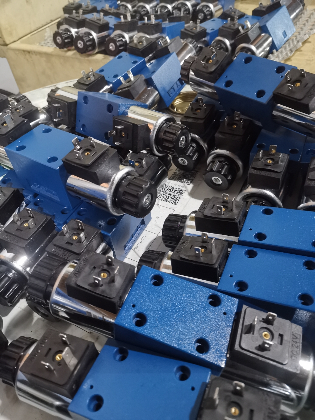 上海万朝液压电磁阀具有以下优点: