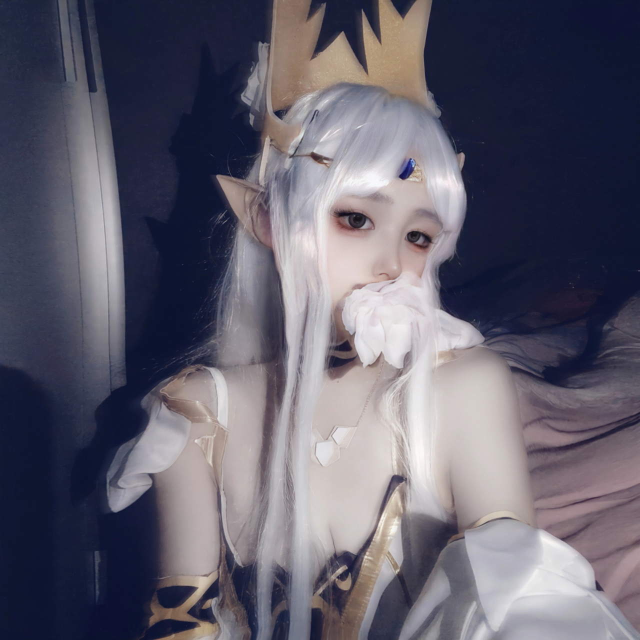 貂蝉 cos 白袜子图片