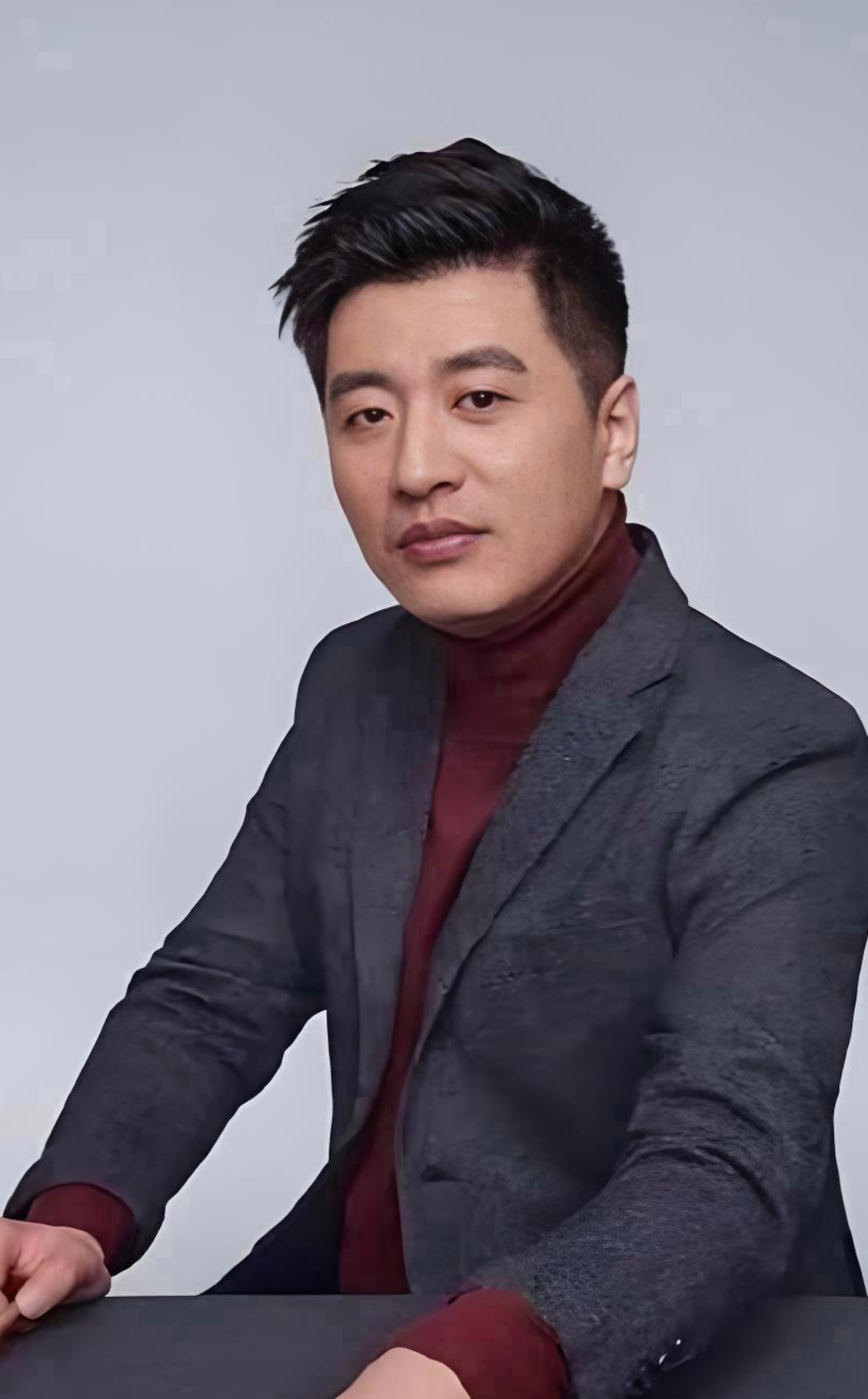 张雪峰老师说的大实话: 1,好单位里头,子弟能占到八成,比如电力公司