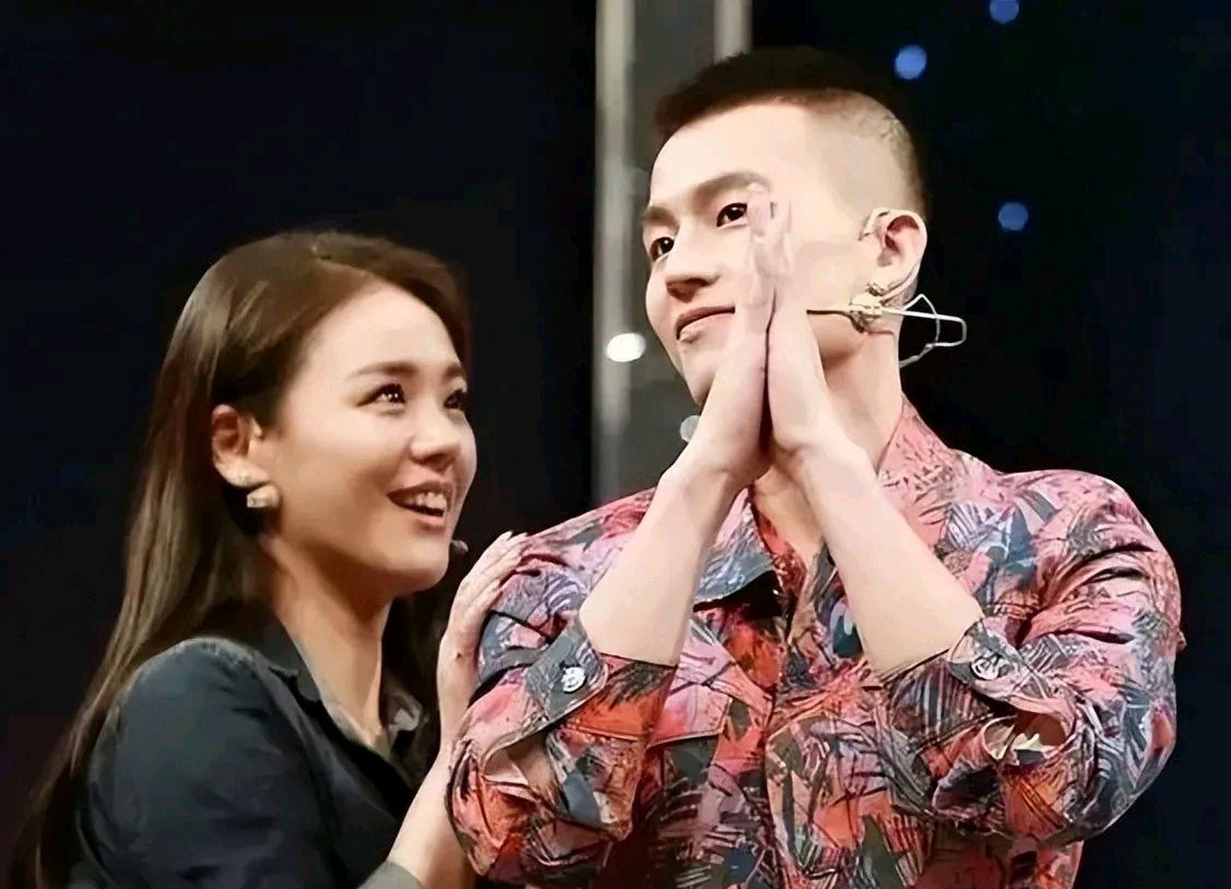 2004年,苏有朋筹拍《左耳》时,马思纯来面试,苏有朋嫌她胖了,不想录用