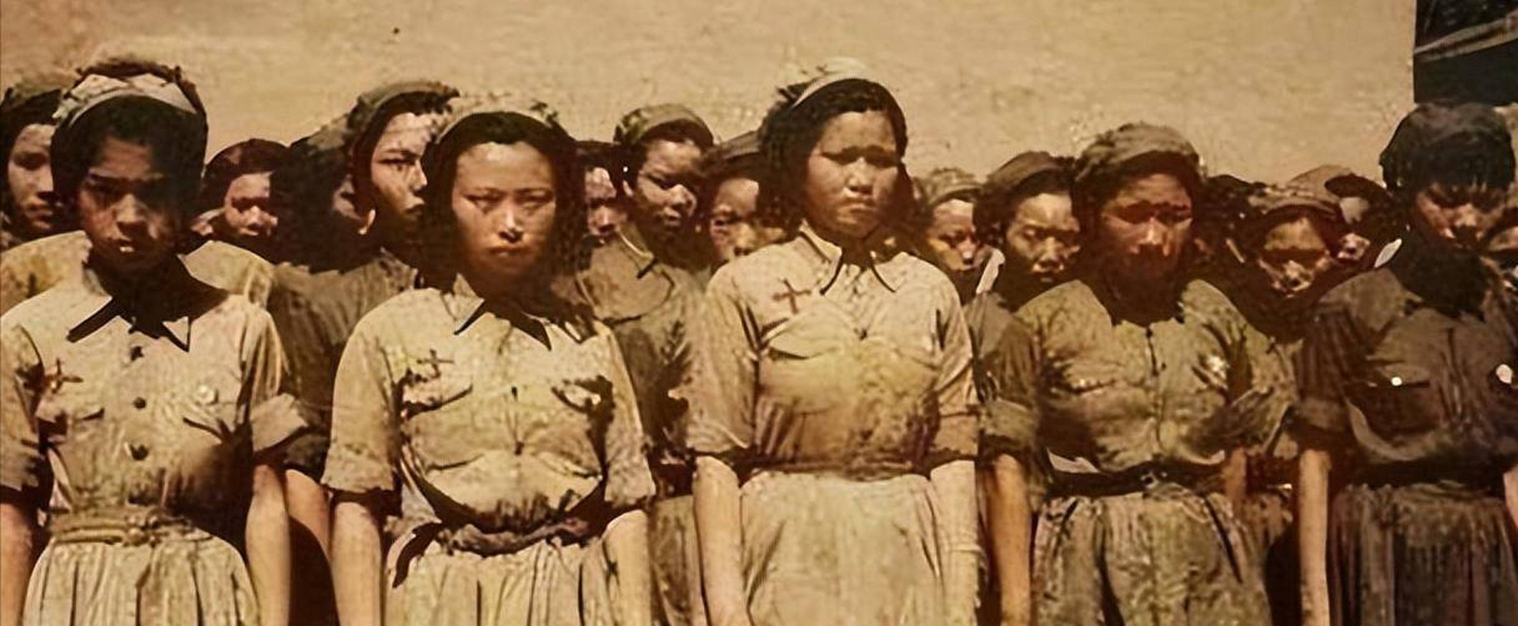 此后,逃兵成了"皇帝",10个人在山林中一直生活,19年后,逃兵有了73个