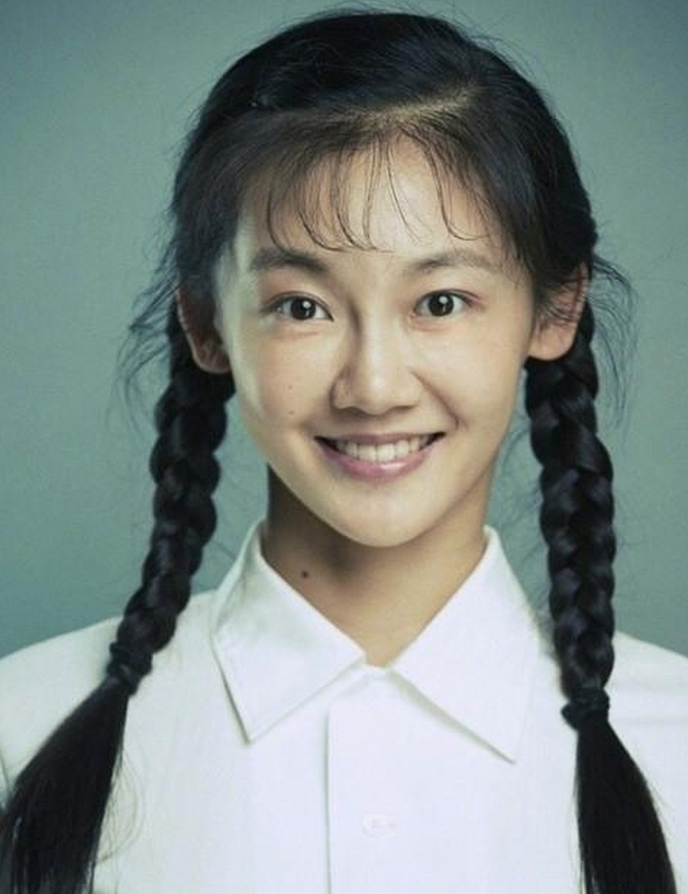 那年,冯小刚导演亲自为《芳华》选女主角,海选现场,1000多名女演员