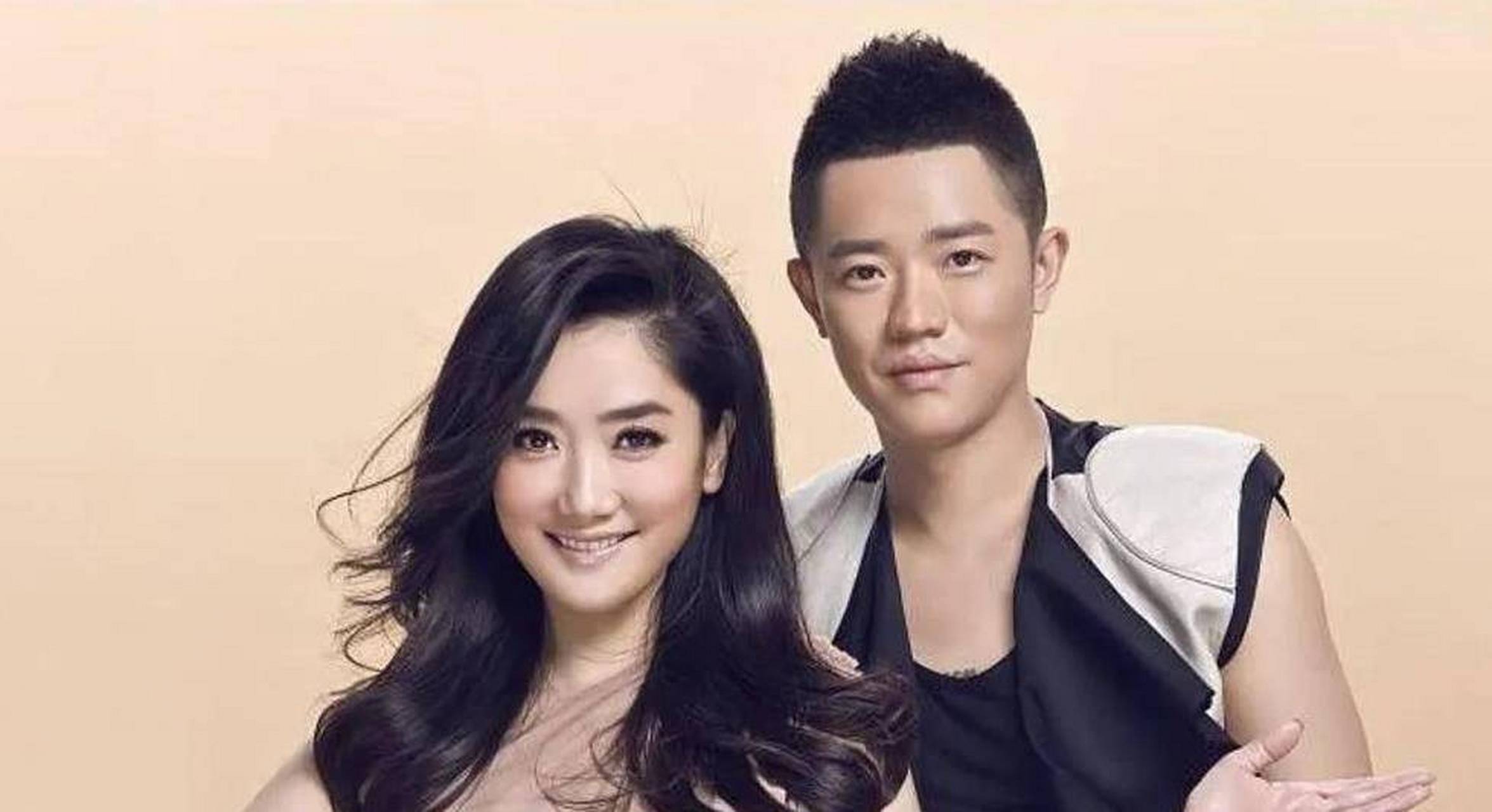 一次沈凌问玲花:"你和曾毅在一起那么久,就没擦出点火花?