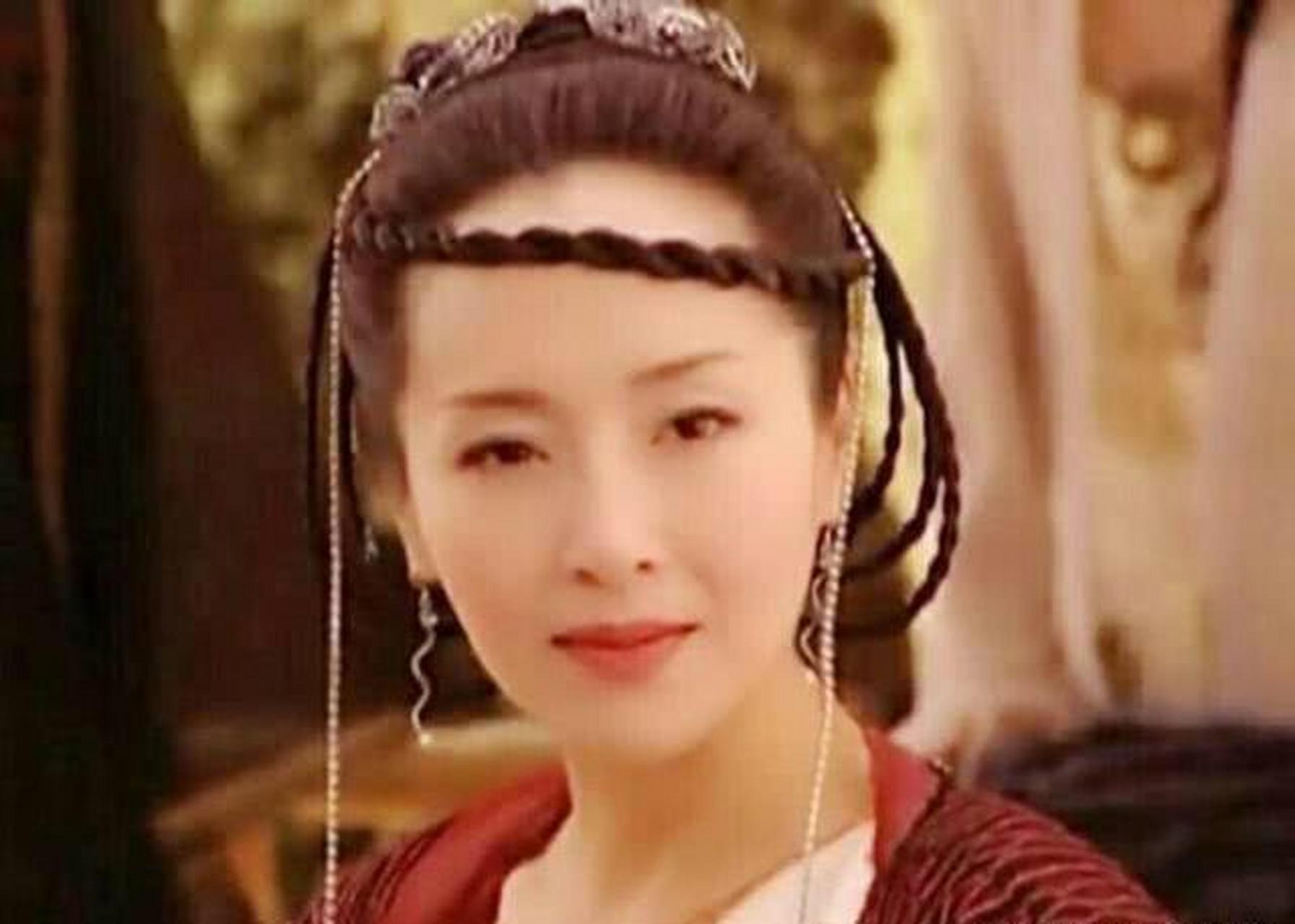 1984年,26岁的最美"苗翠花"恬妞,嫁给印尼富豪叶聪豪.